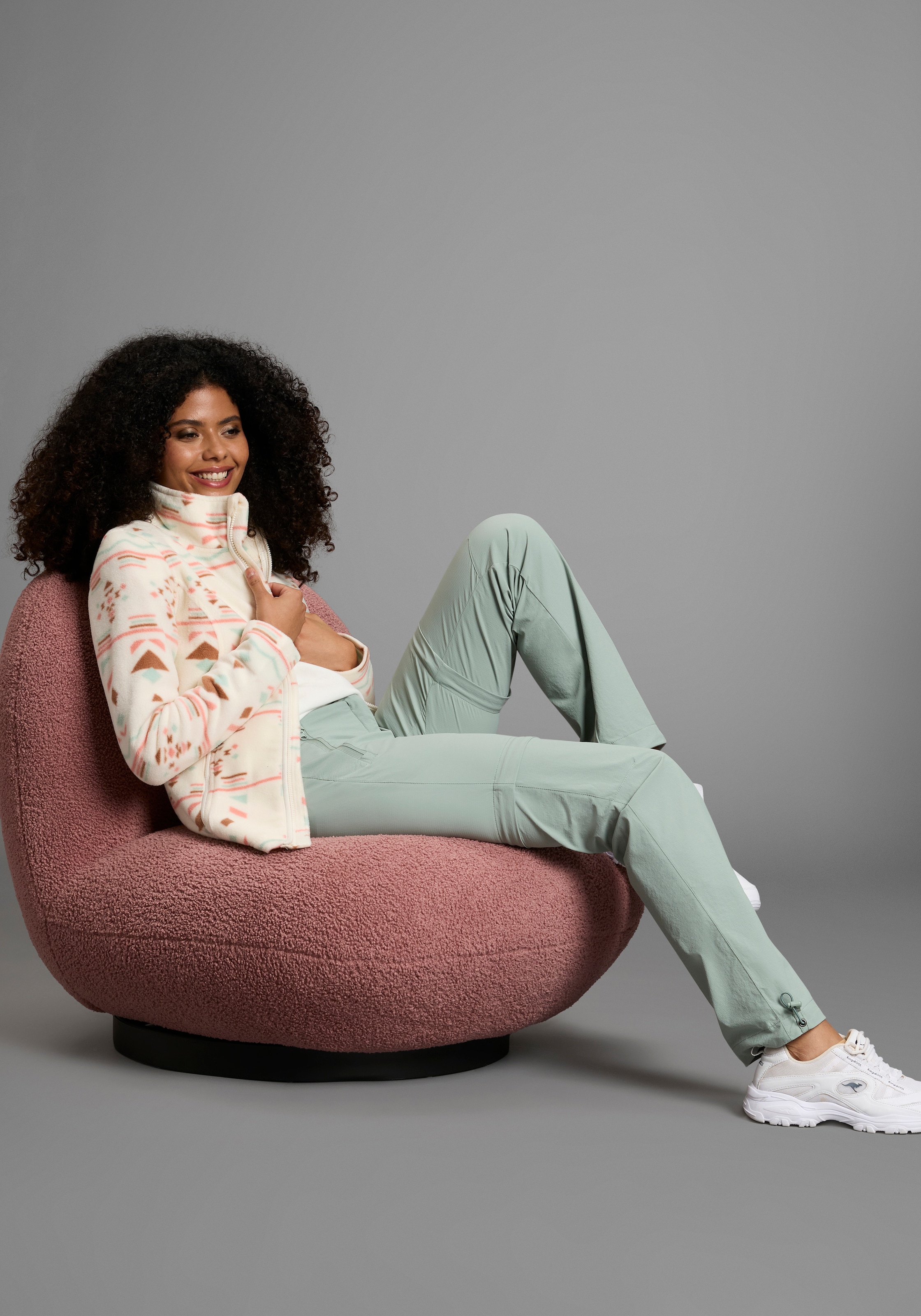 KangaROOS Veste polaire aus weichem Fleece-Material, bedruckte und gemusterte Optik