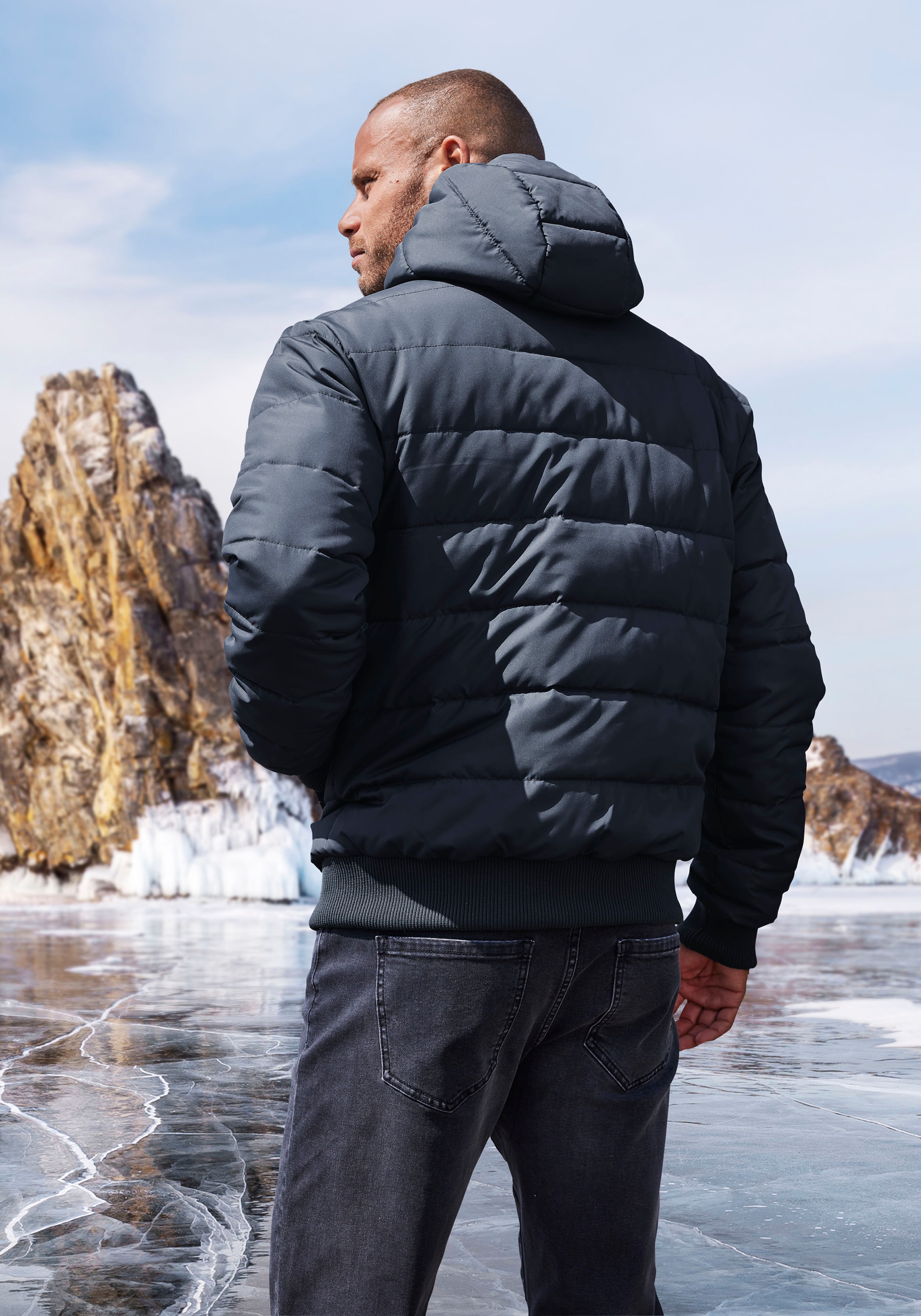 John Devin Steppjacke, mit Kapuze, Outdoorjacke mit Strickbündchen