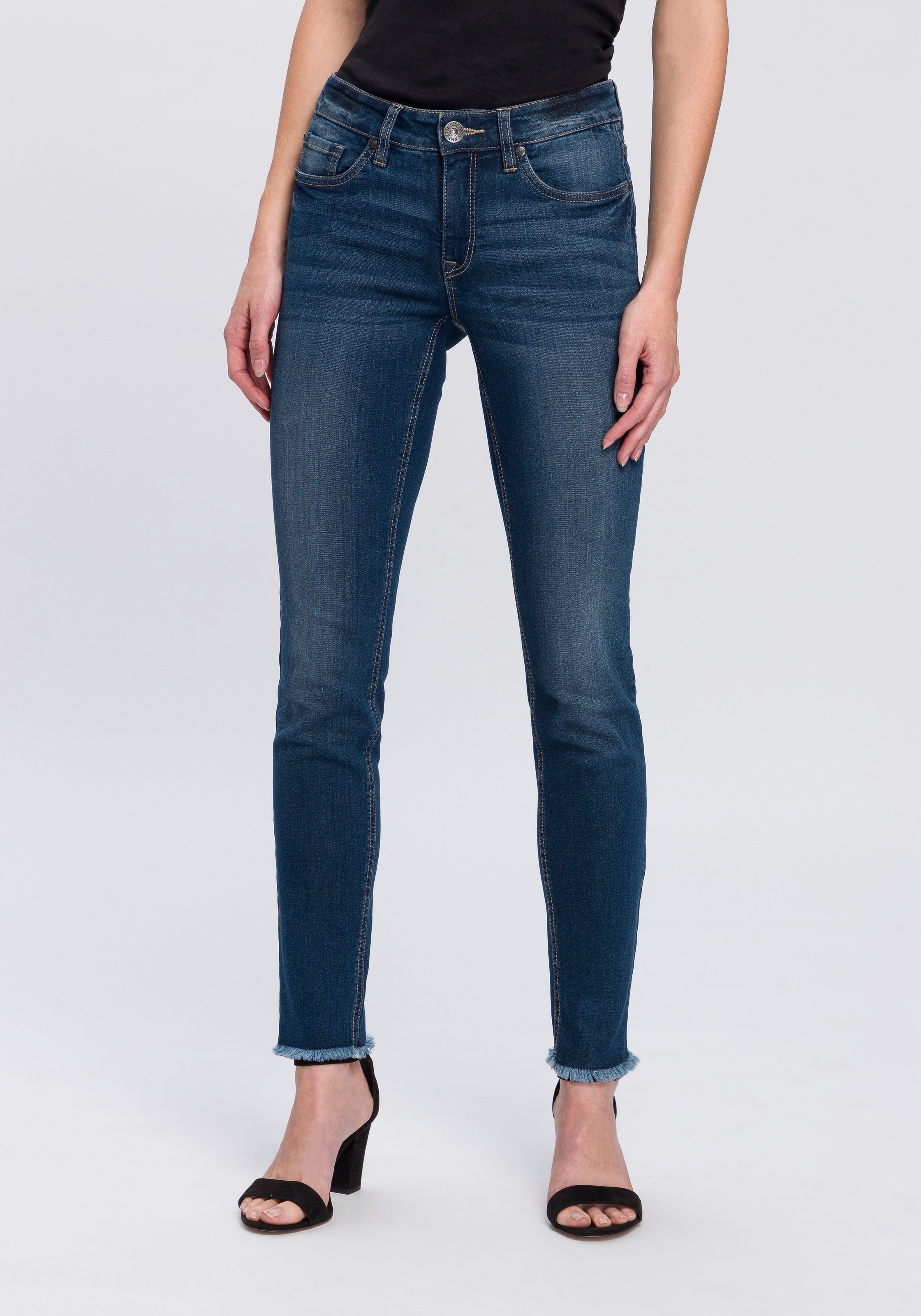 Image of Arizona Skinny-fit-Jeans »knöchellang mit Fransensaum«, Mid Waist bei Ackermann Versand Schweiz