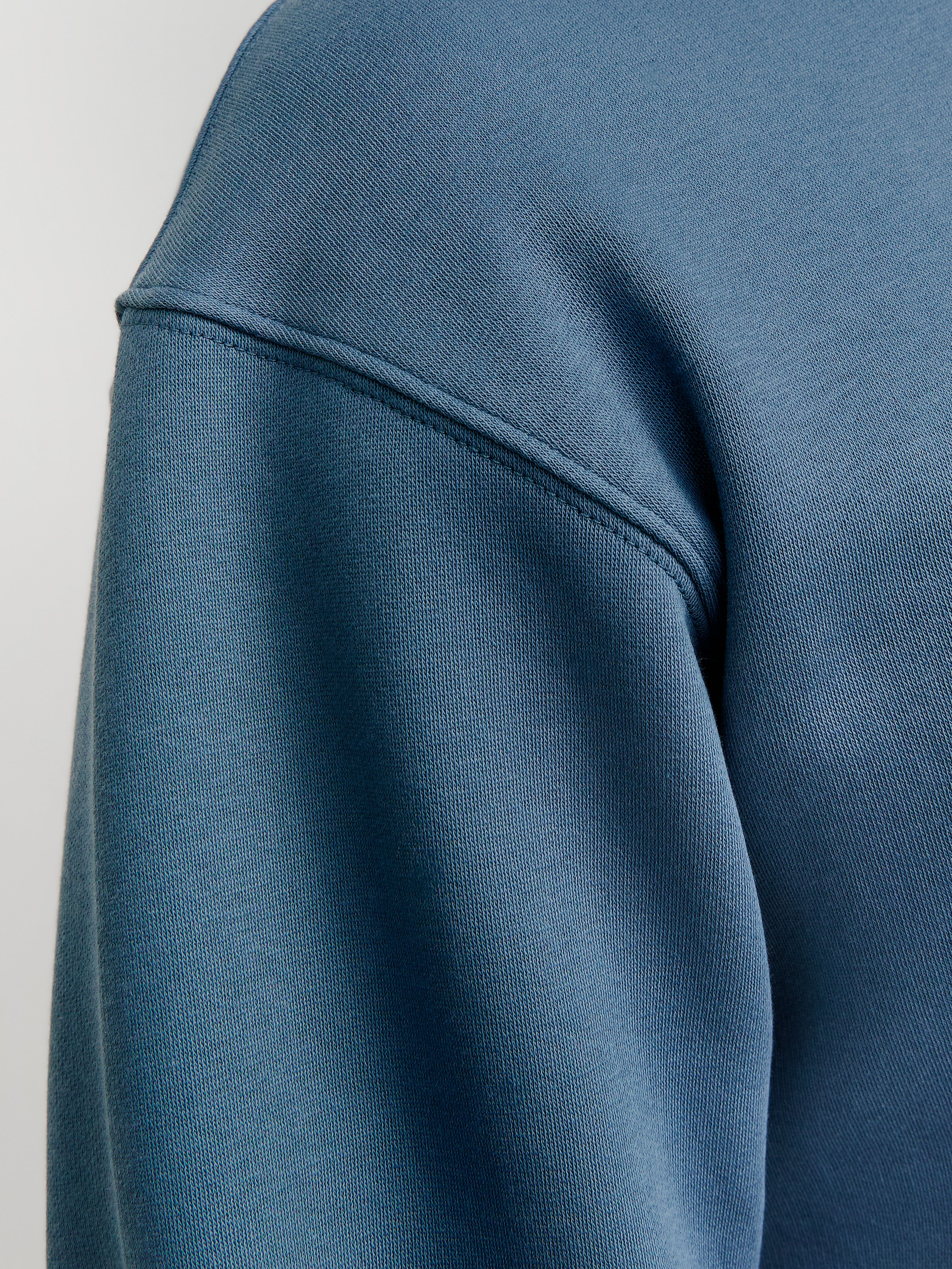 Jack & Jones Sweatshirt »JJESTAR BASIC SWEAT CREW NECK NOOS«, mit Rundhalsausschnitt