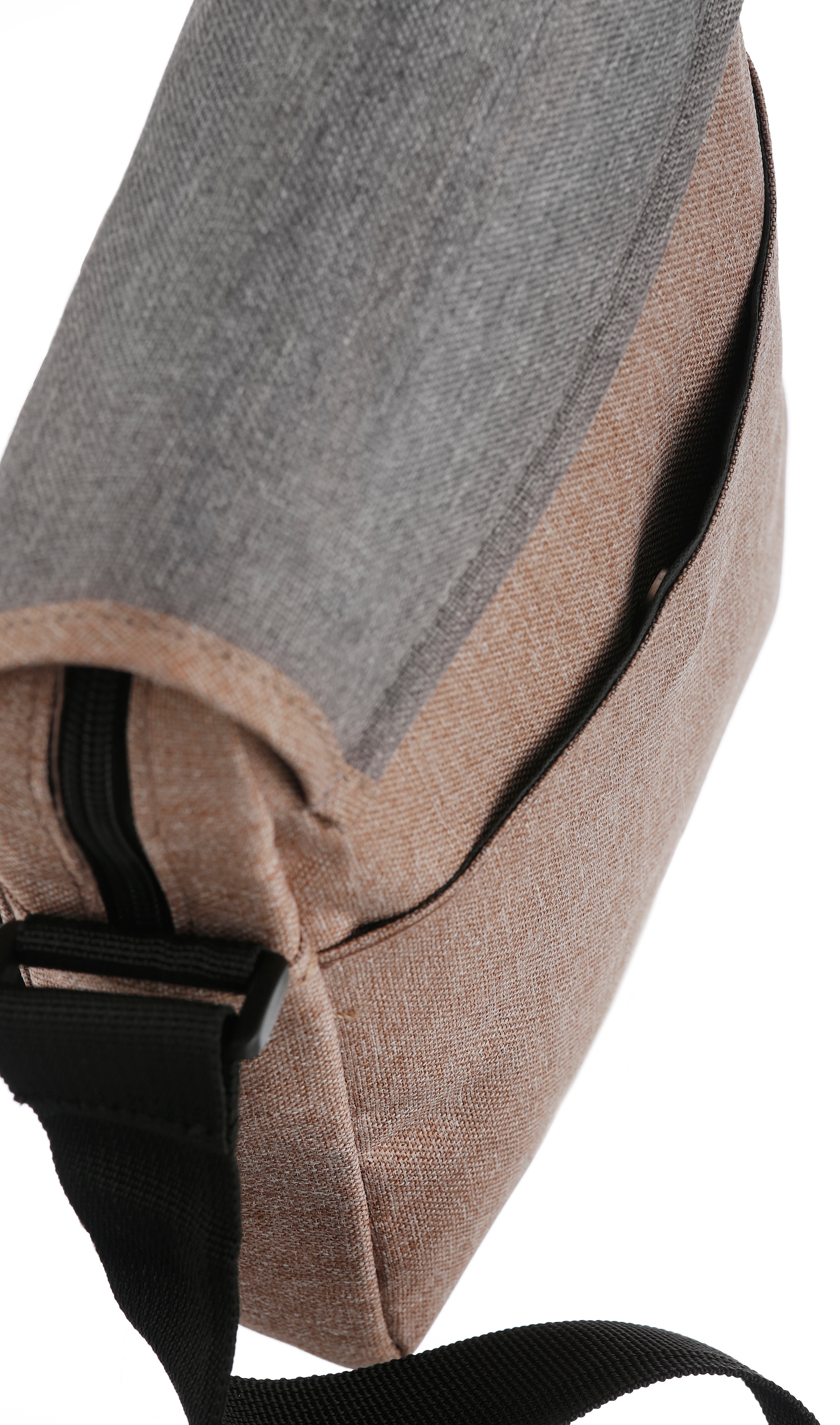 KangaROOS Umhängetasche »Creek« in schickem Design