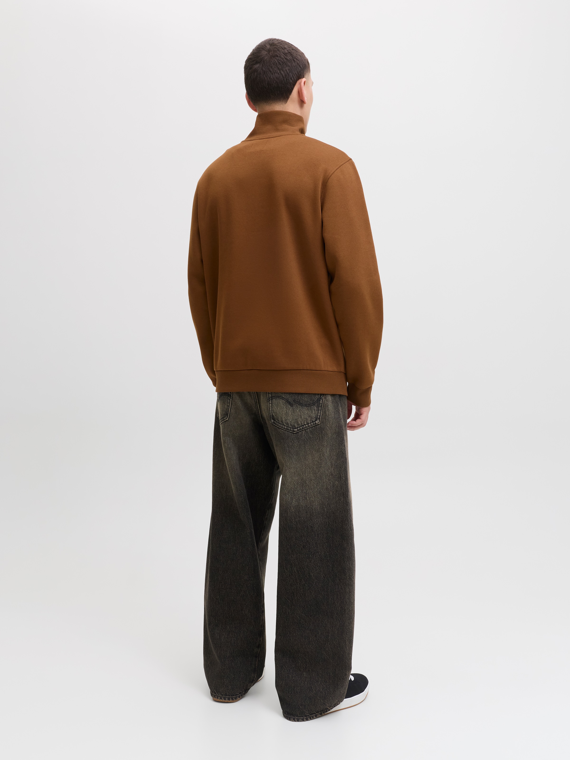 Jack & Jones Sweatshirt »JJEBRADLEY SWEAT HALF ZIP NOOS«, mit Troyer Kragen
