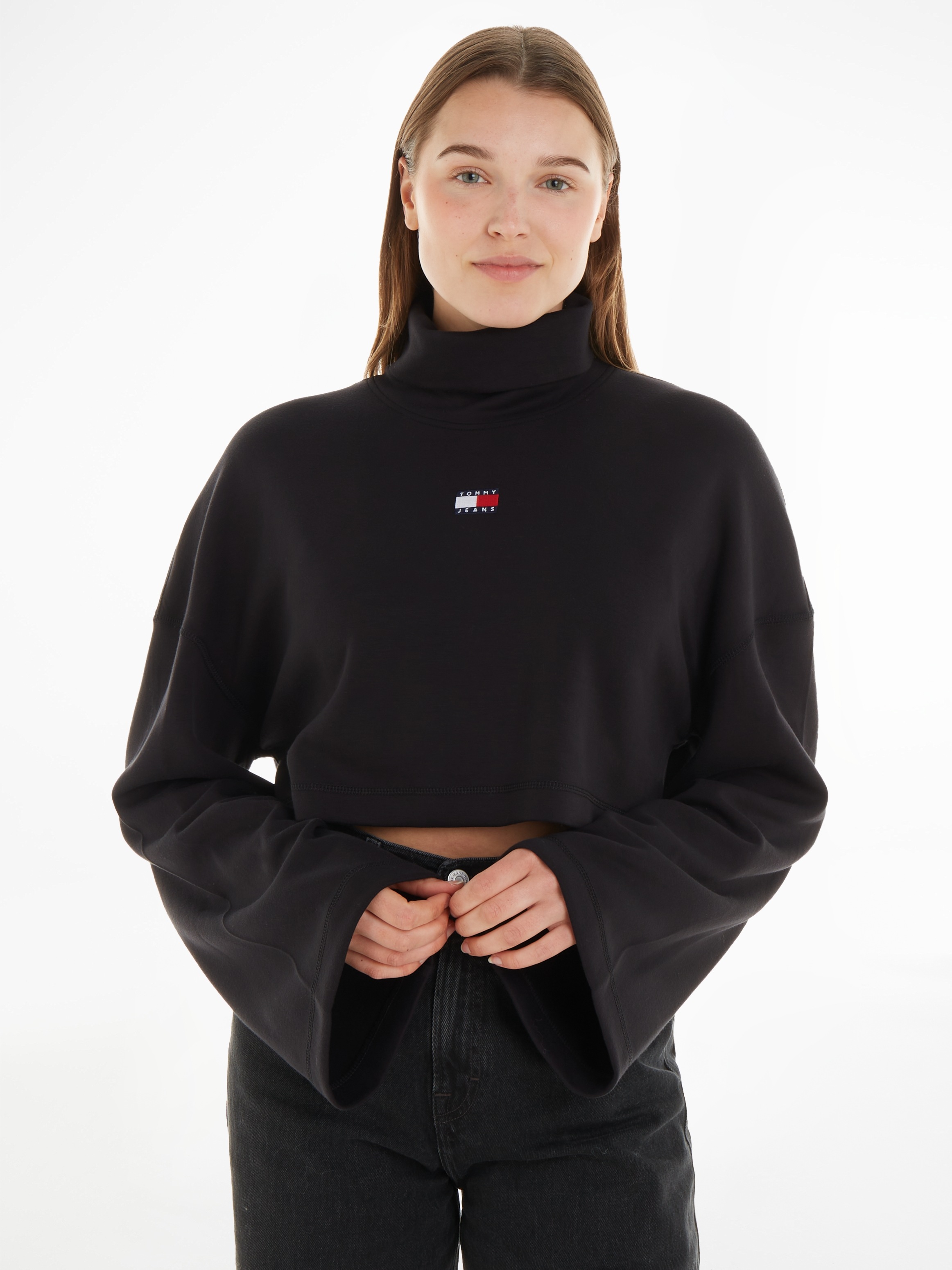 Sweatshirt »TJW RLX CRP BADGE TURTLENECK«, mit Logopatch