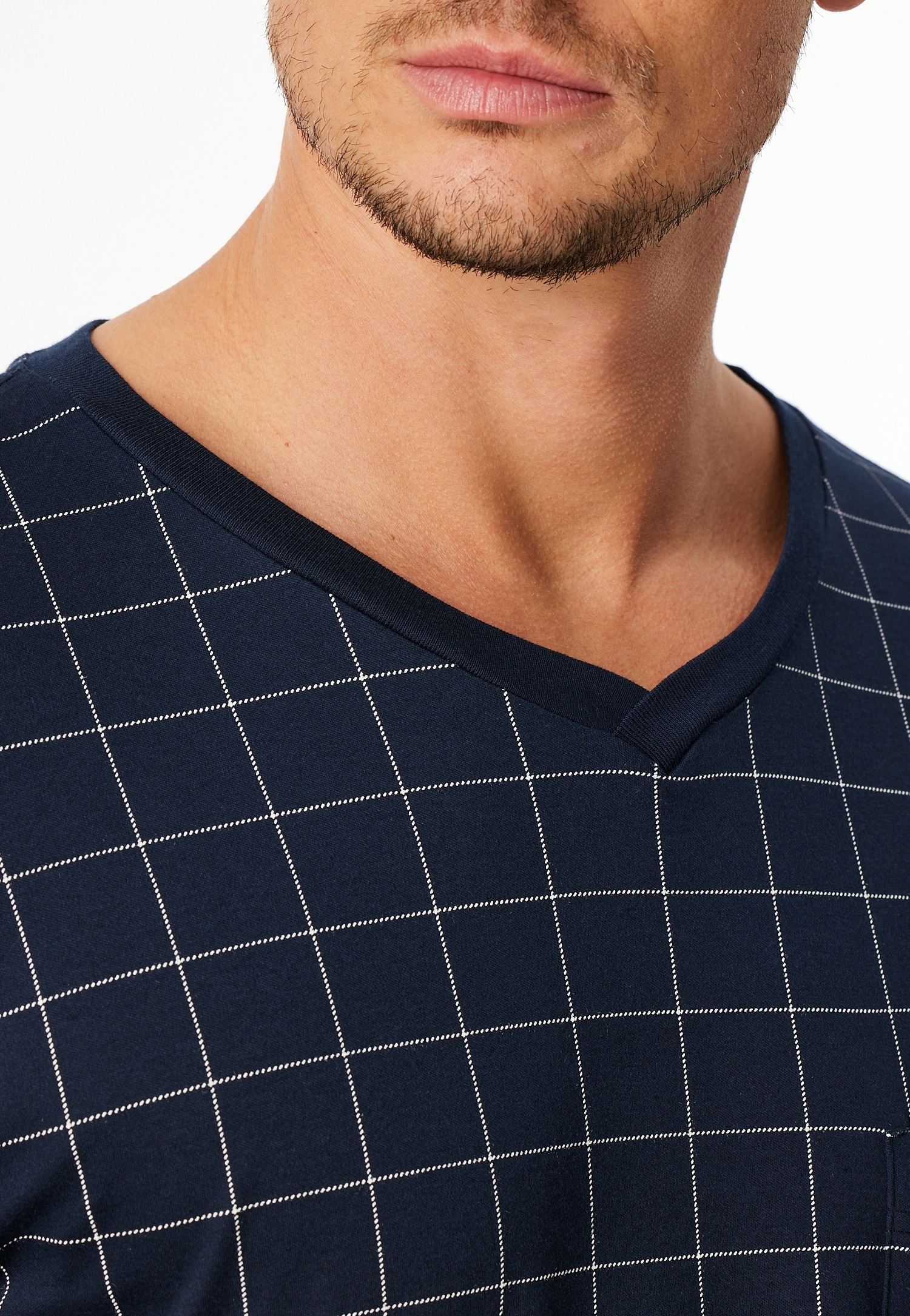 Schiesser Chemise de nuit »Fine Interlock« col en V et poche poitrine, à carreaux