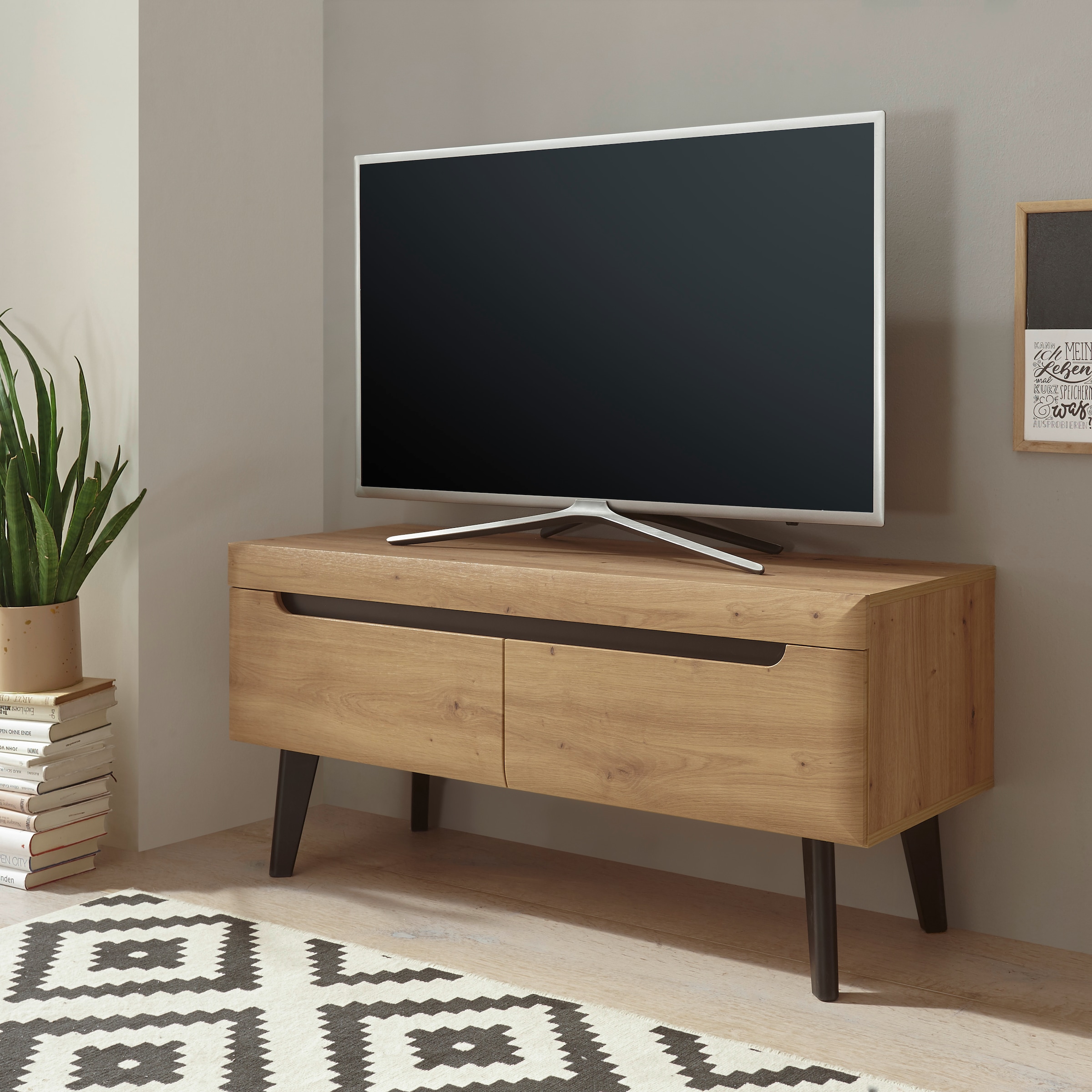 INOSIGN Lowboard »Lowboard Torge, TV-Unterschrank, TV-Kommode, Fernsehschrank, TV-Board«, (1 St.), abgeschrägte Füsse, in zwei Farben und Grössen erhältlich