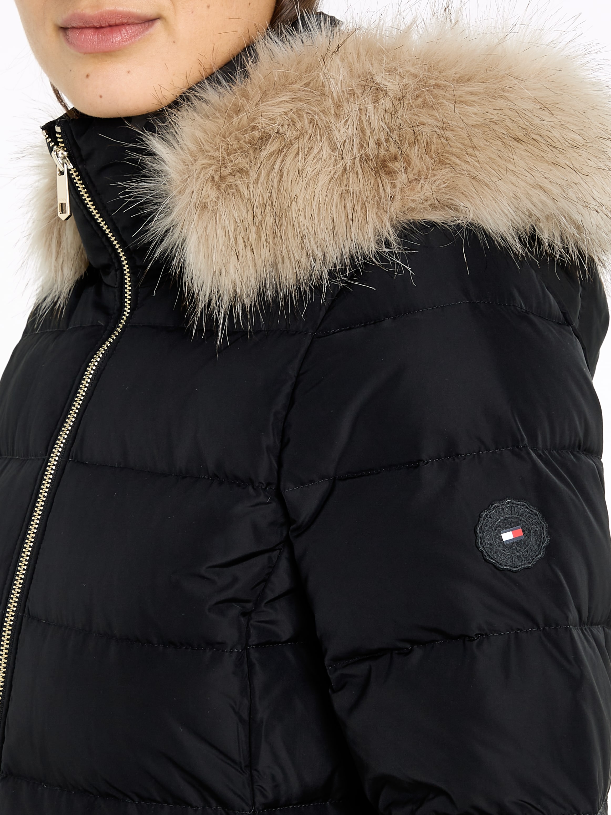 Tommy Hilfiger Steppmantel »HERITAGE DOWN TYRA COAT WITH FUR«, mit Fellimitat