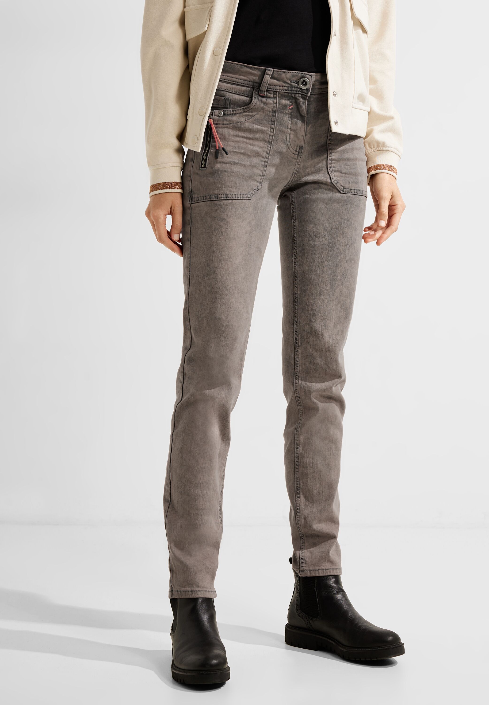 Cecil Slim-fit-Jeans »Damenjeans Style Toronto«, Mit modischer Waschung, Tasche seitlich mit Zipper