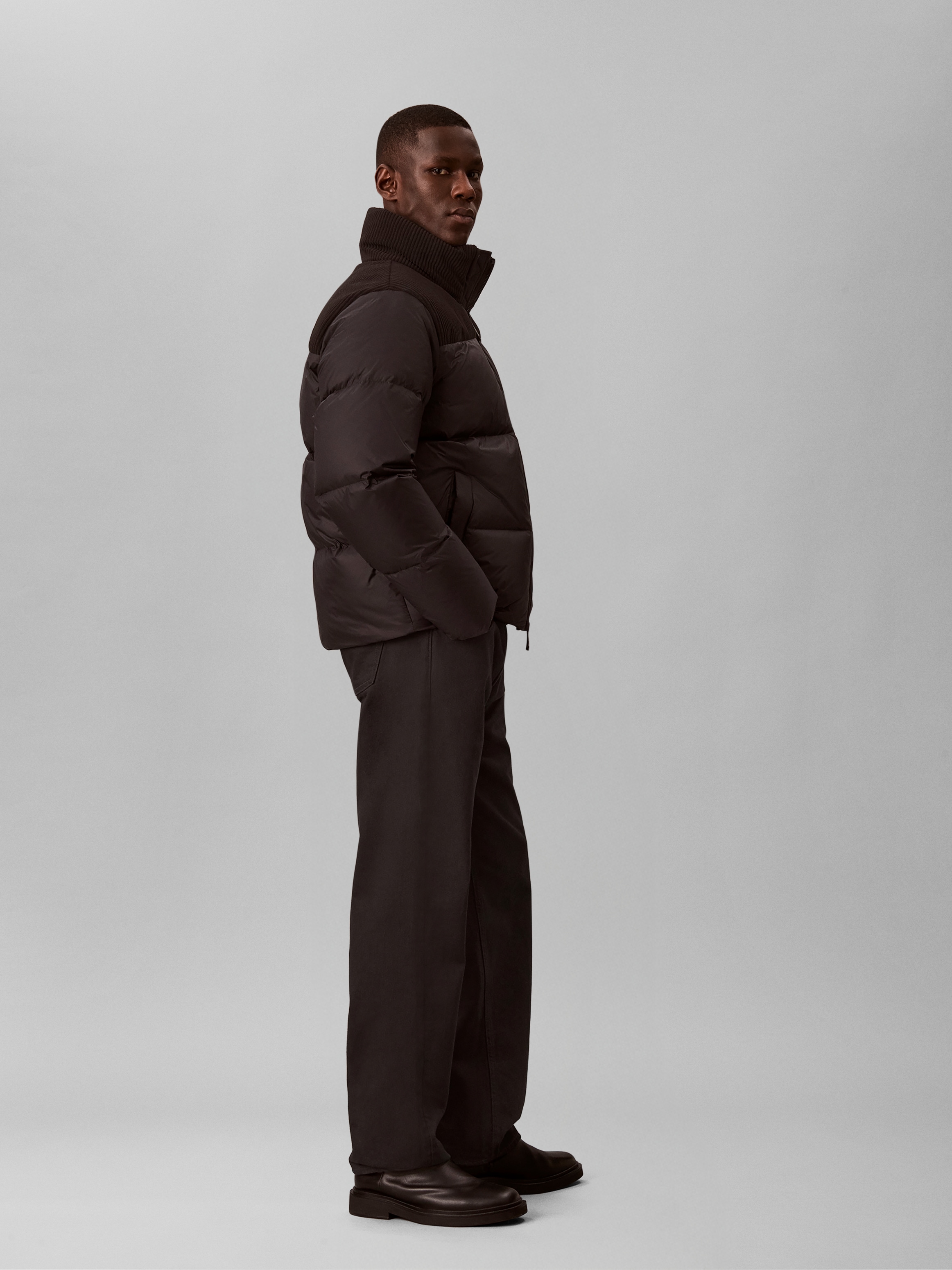 Calvin Klein Veste matelassée »MIXED MEDIA DOWN PUFFER« sans capuche coupe régulière avec col montant