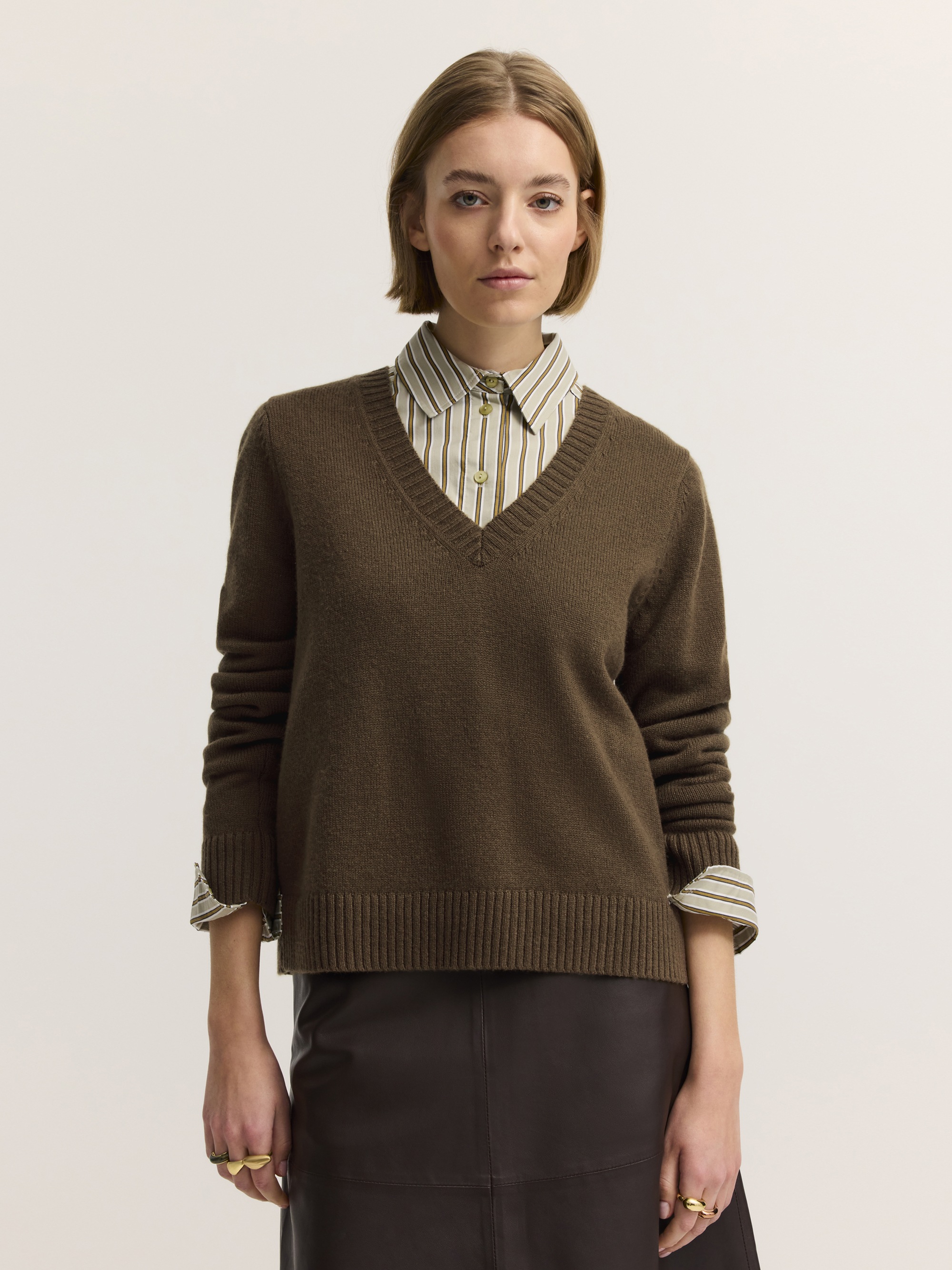 Image of bugatti V-Ausschnitt-Pullover "Regular Fit" Kaschmir V-Ausschnitt