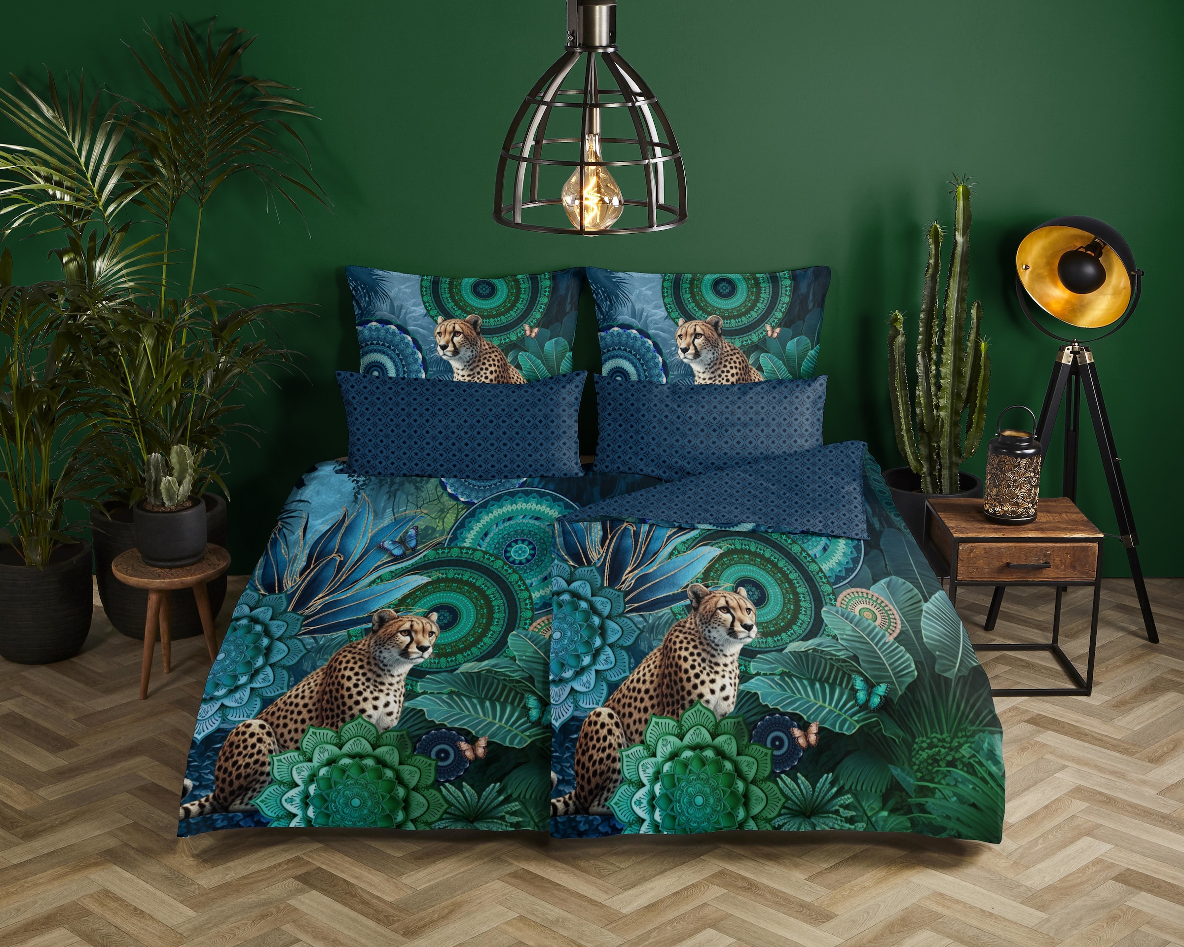 hip Wendebettwäsche »Nyah«, Satin, Reissverschluss, Wendeoptik, Mandala, Leopard, Blau, Grün