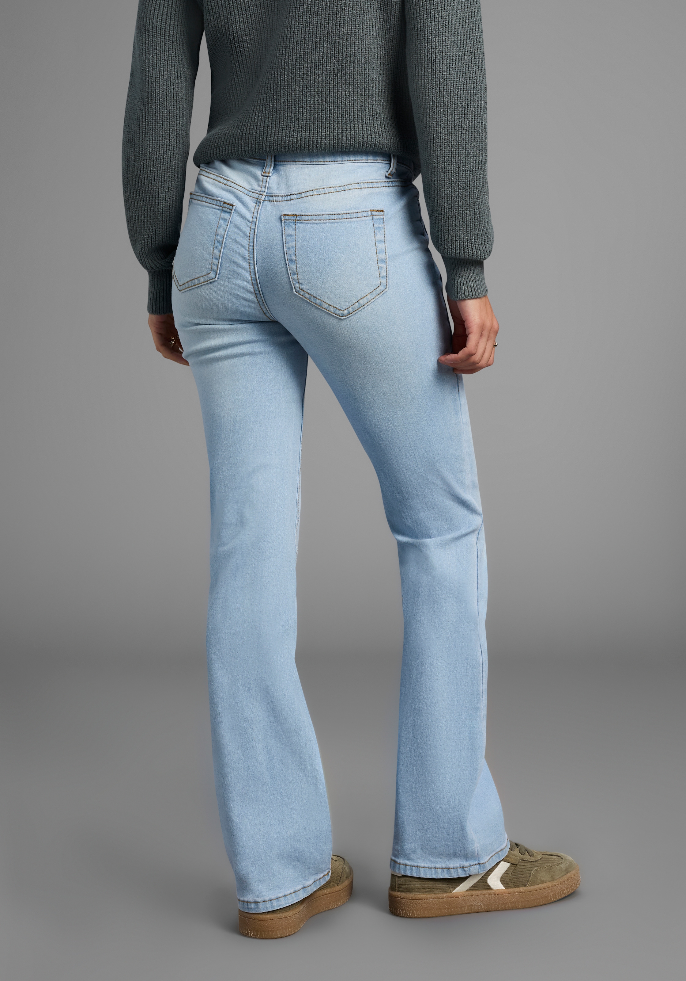 Arizona Bootcut-Jeans »Bund mit seitlichem Gummizugeinsatz«, hohe Leibhöhe, Bootcut, mit Stretch, klassischer 5-Pocket-Style