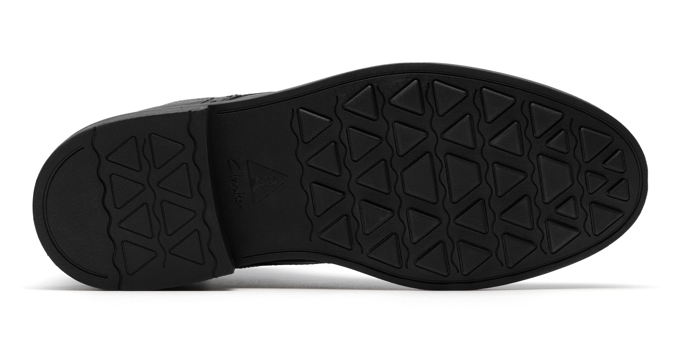Clarks Schnürstiefelette »Newford«  Budapester, Schnürboots mit elegantem Blockabsatz