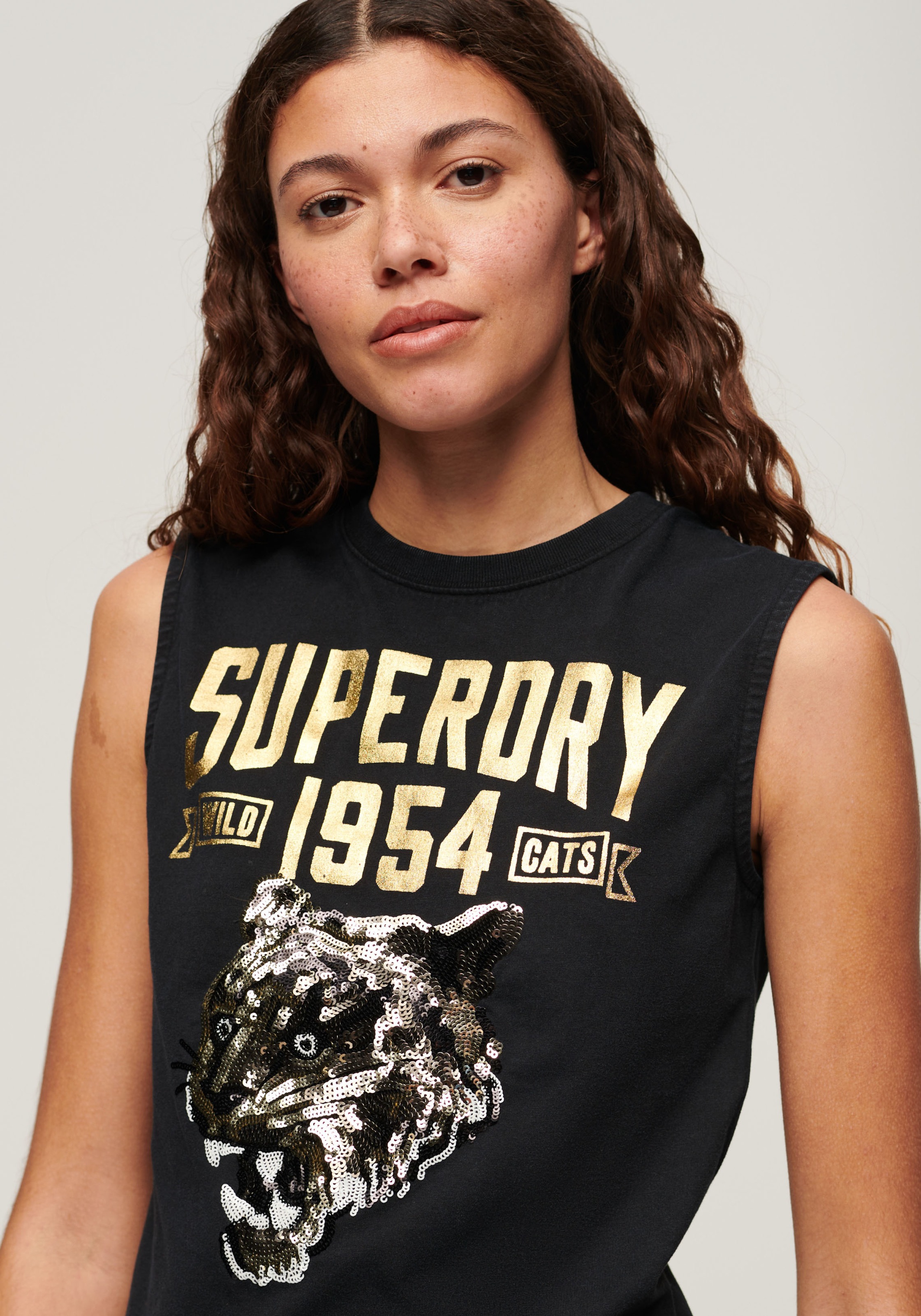 Superdry Tanktop »EMBELLISH ARCHIVE FITTED TANK«