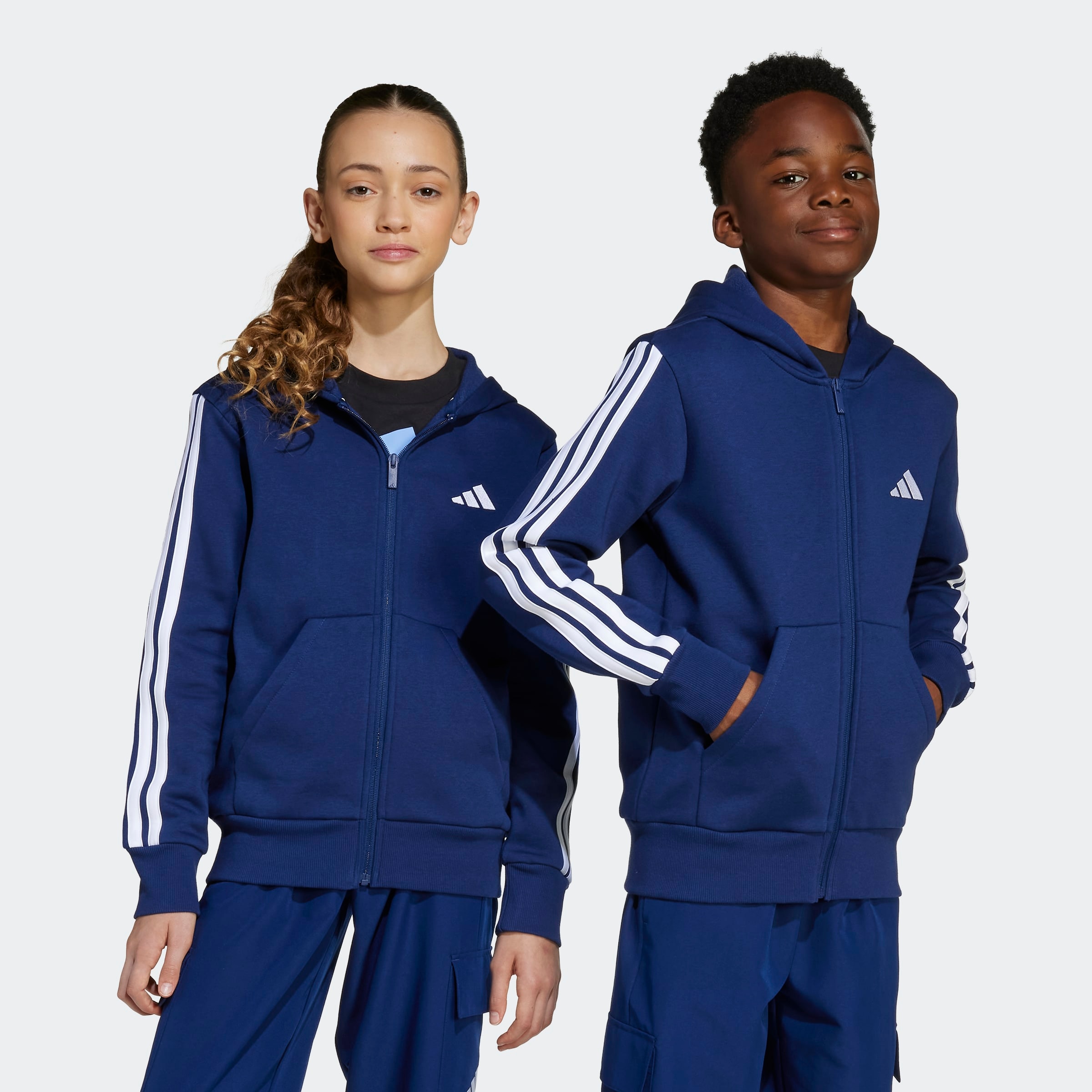 Image of adidas Sportswear Kapuzensweatjacke "ESSENTIALS KIDS" Kapuzensweatjacke für Kinder, mit Kapuze
