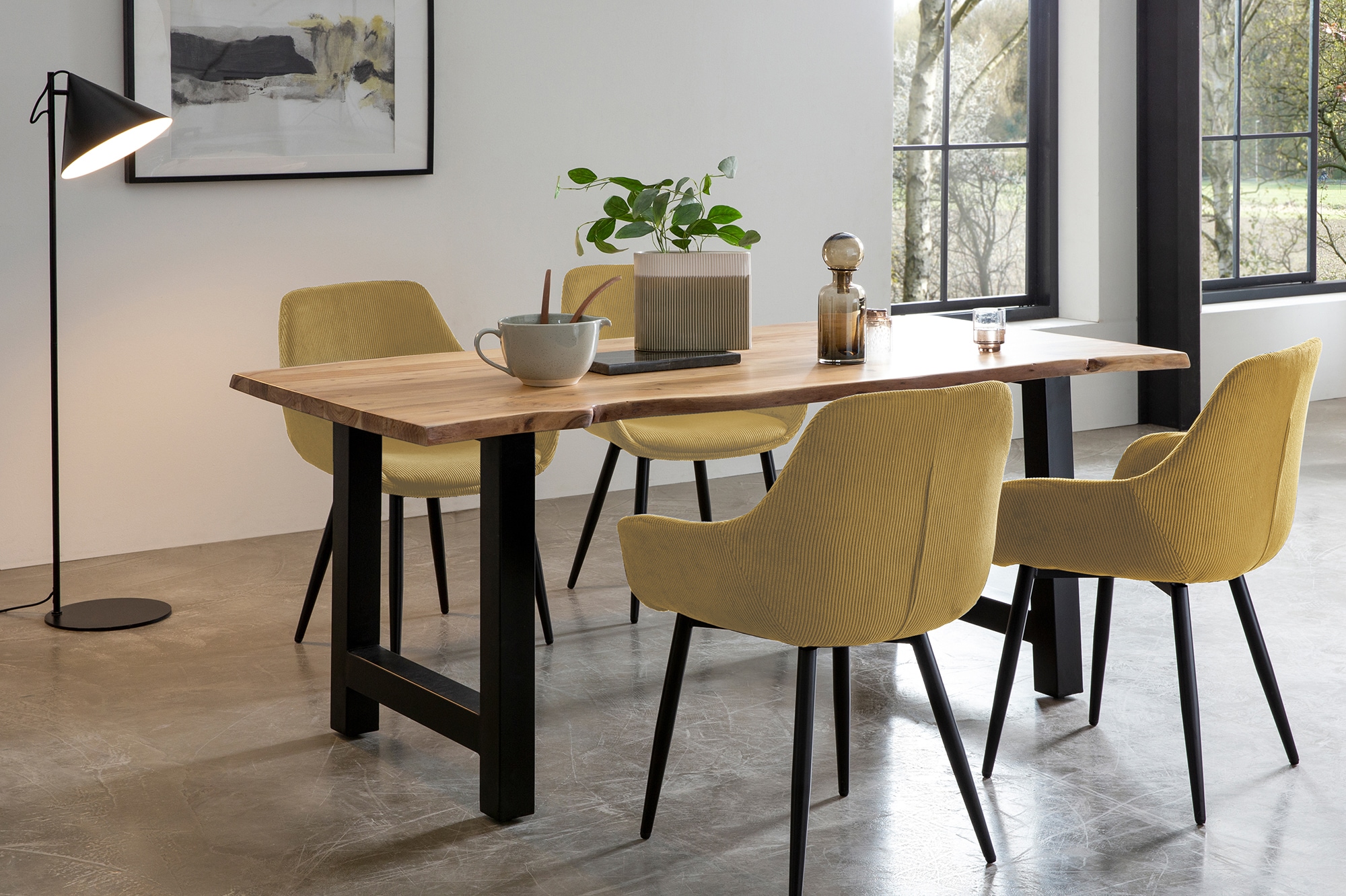 Image of SalesFever Essgruppe "Elegante Essgruppe für stilvolles Speisen" Set, 5 Stk. tlg. Massivholz geölt und zweifach gewachst