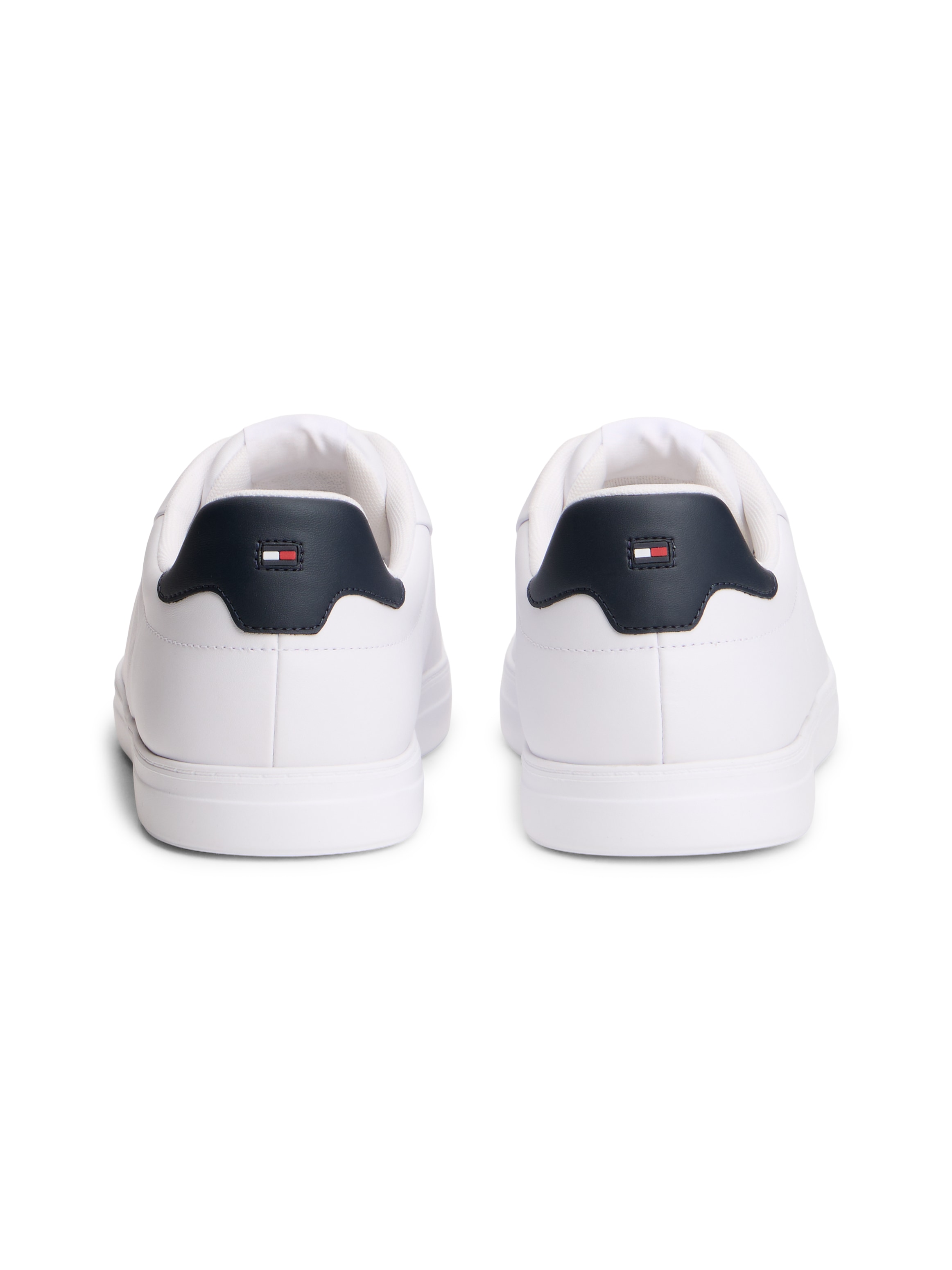 Tommy Hilfiger Sneakers »ICON COURT LIGHT LEATHER«  Chaussure de loisirs, chaussure basse, chaussure à lacets avec coutures discrètes