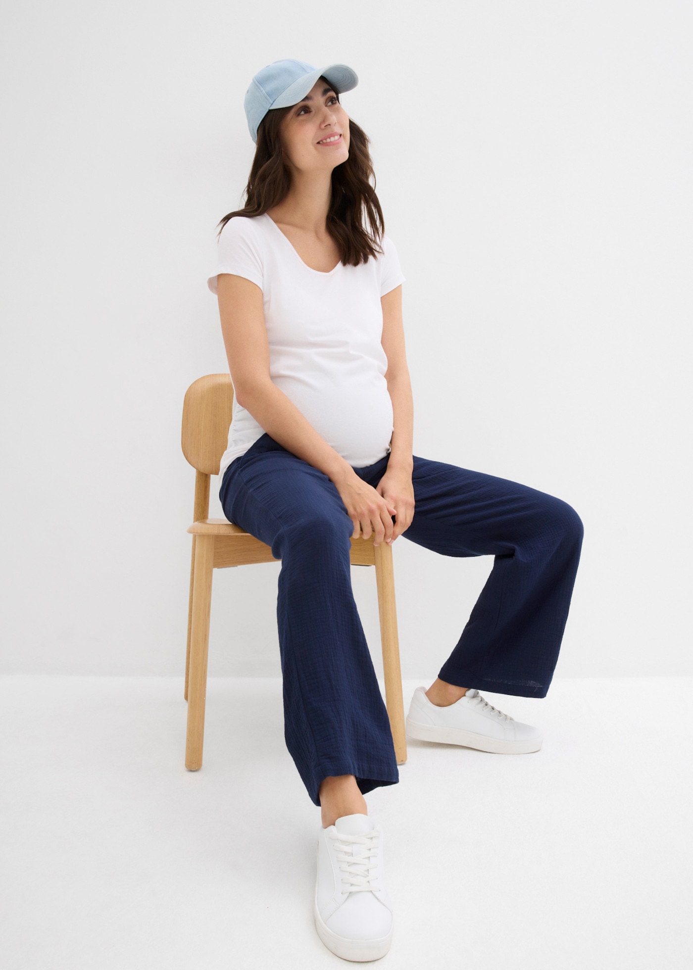 bonprix Pantalon de grossesse  en coton, respirant, avec large ceinture en jersey