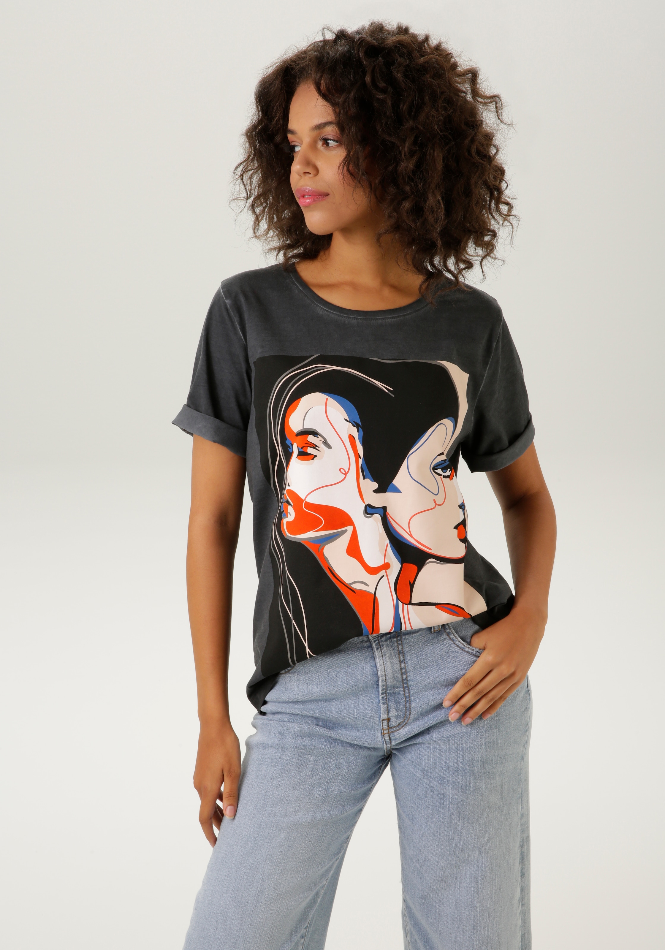 Aniston CASUAL T-Shirt, mit kunstvoll gestalteten Gesichtern bedruckt - NEUE KOLLEKTION