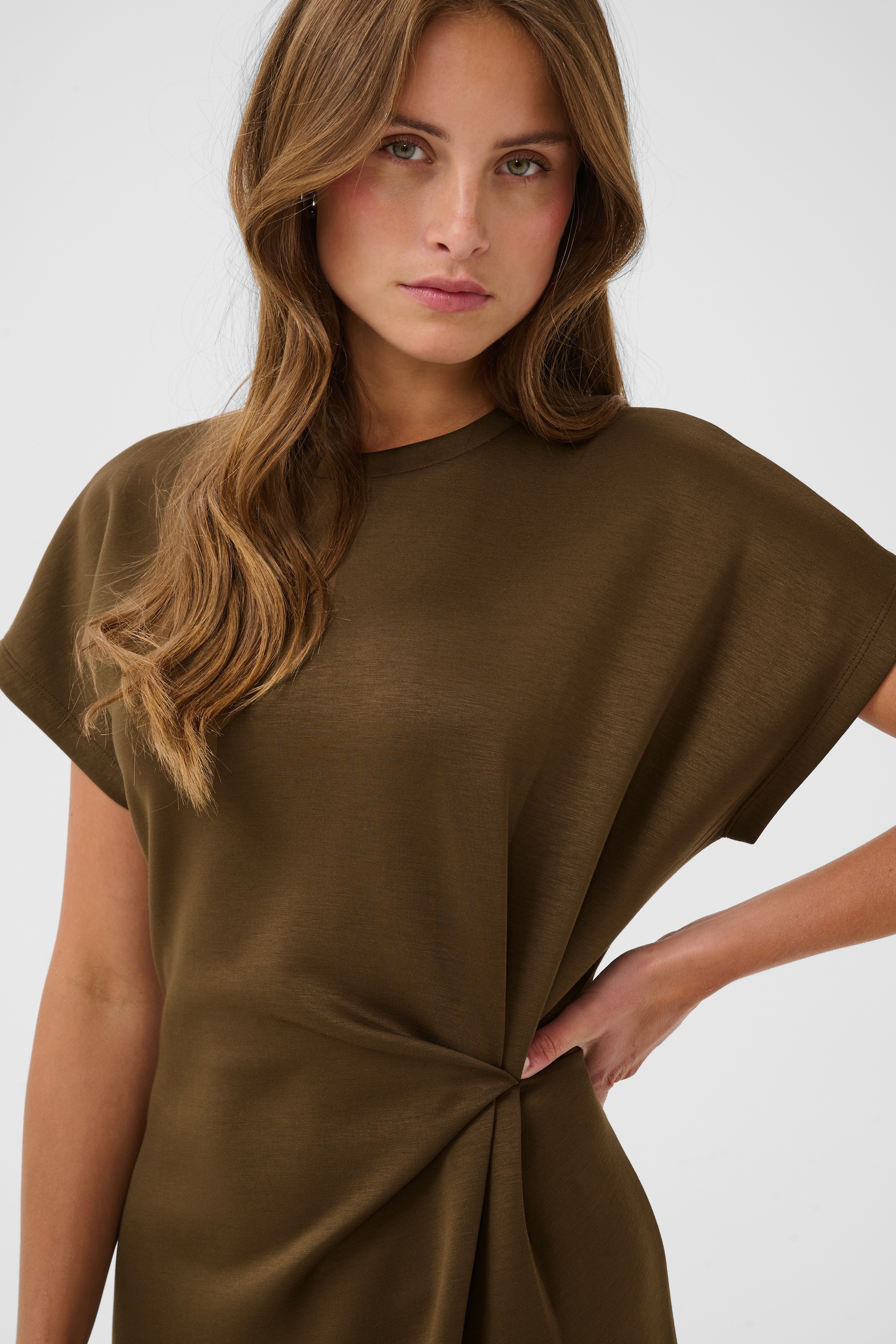Saint Tropez Robe midi »TheoSZ Dress« Mélange de matériaux, ajusté