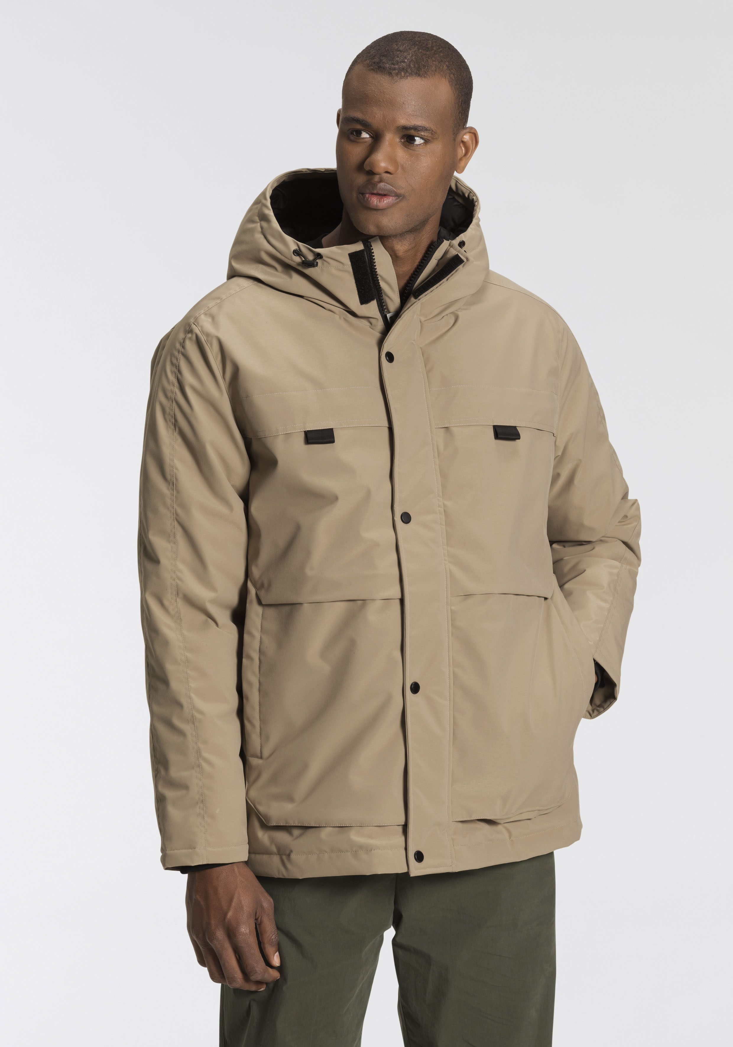 Outdoorjacke, mit Kapuze