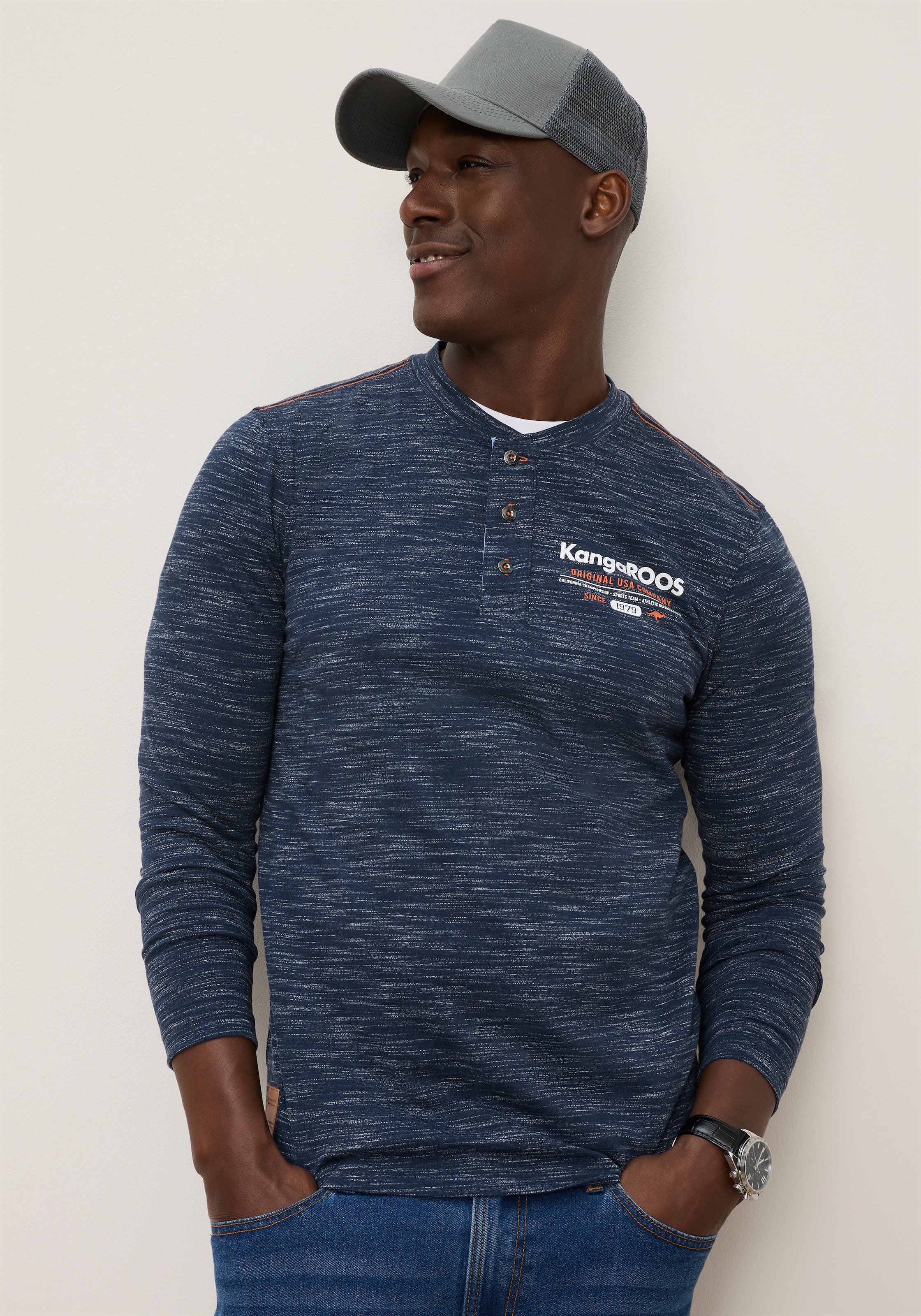 Image of KangaROOS Langarmshirt mit Rundhals und Knopfleiste, Langarm, schmale Passform