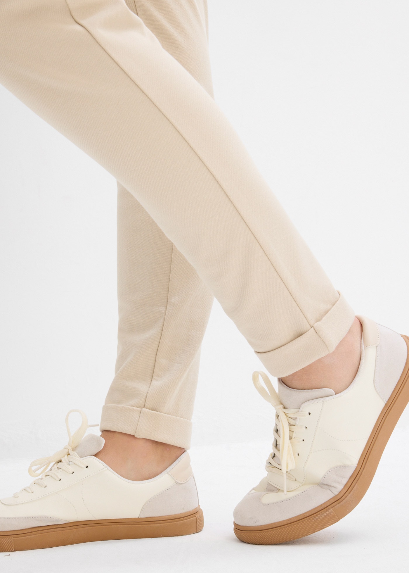 bonprix Jerseyhose  aus Viskose, Polyester und Elasthan, mit Bequembund und Kordelzug