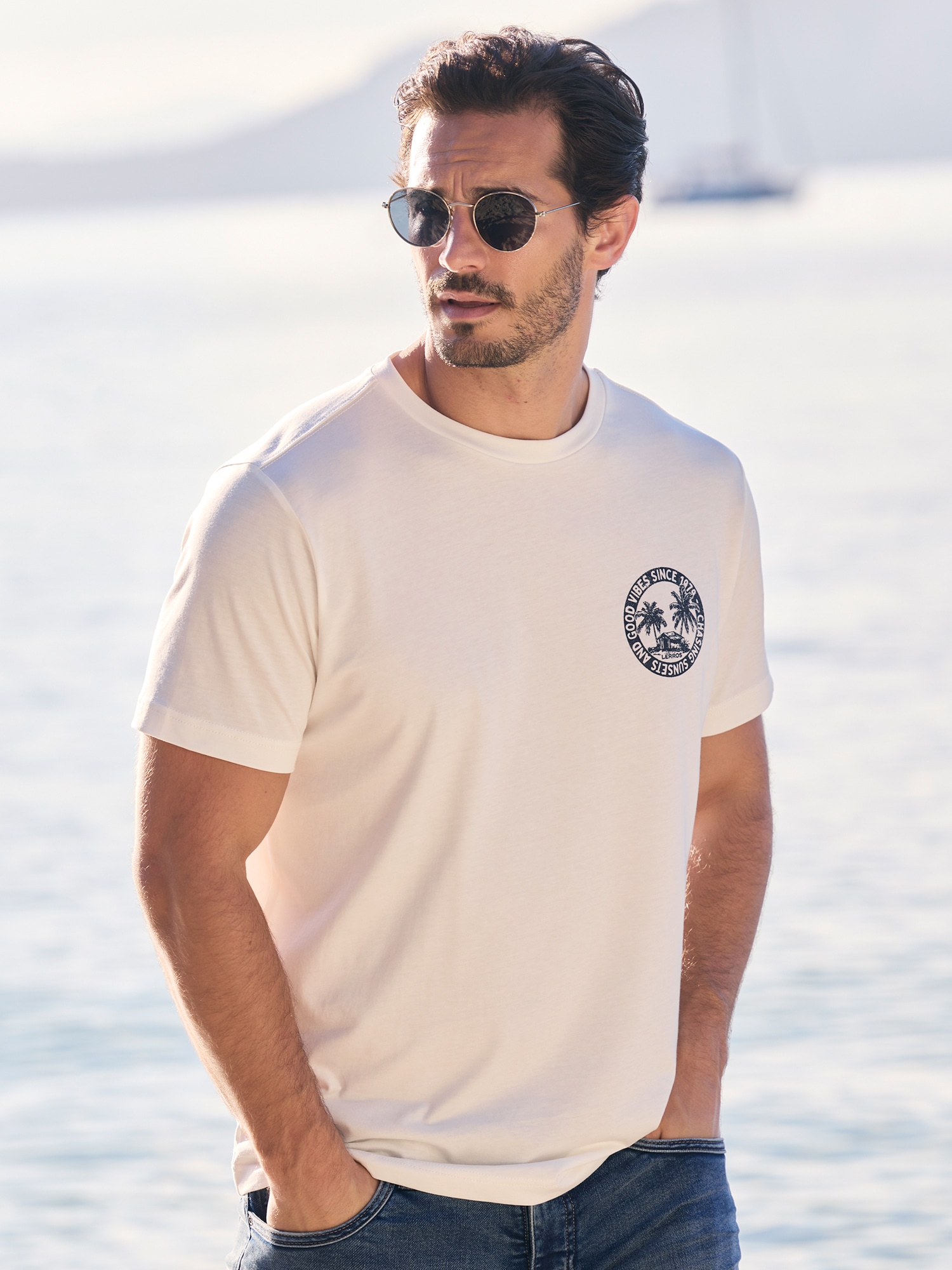 Image of LERROS T-Shirt "Lässiges, unifarbenes T-Shirt aus reiner Baumwolle mit Print"