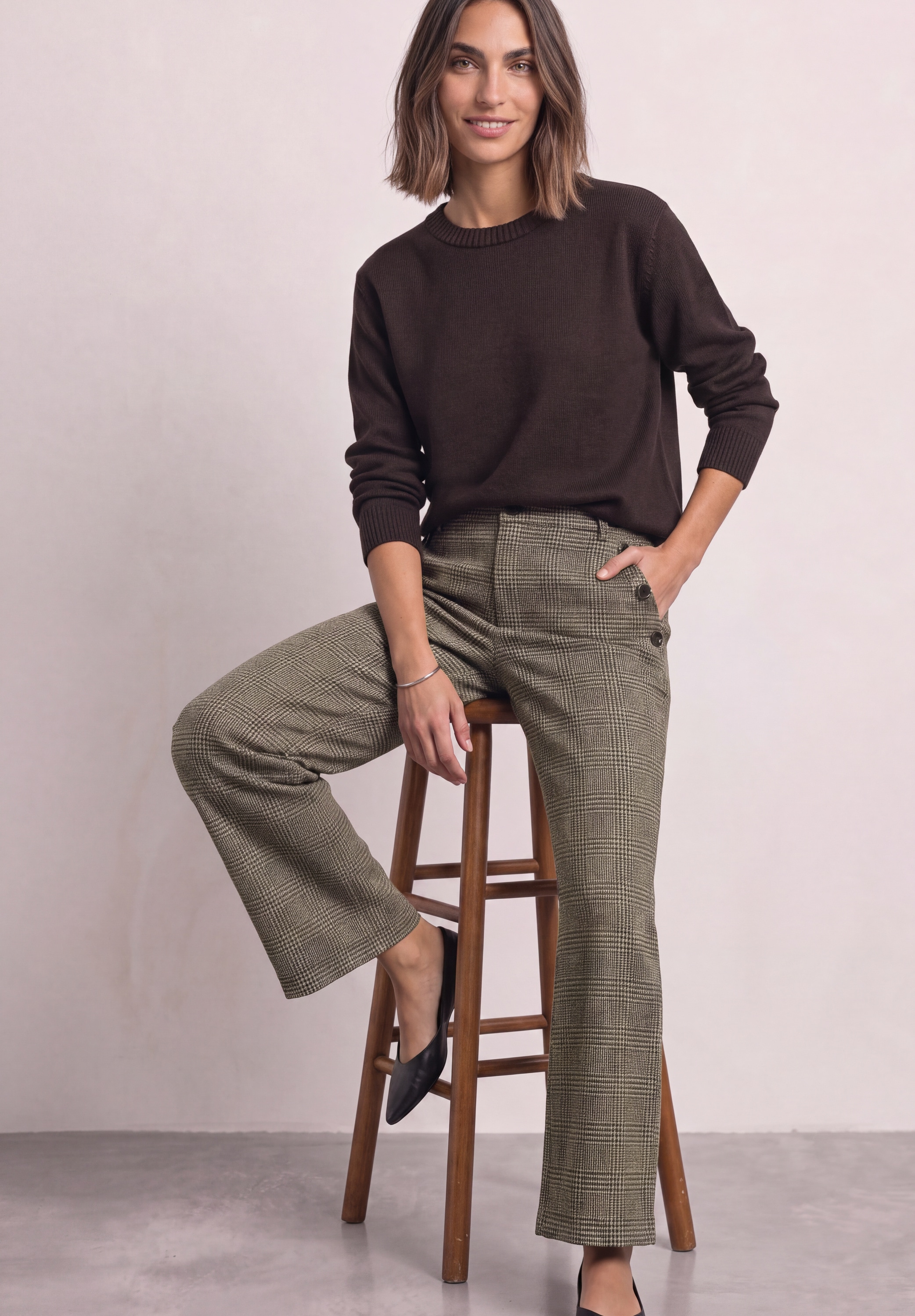STREET ONE Schlupfhose »Style Amalia«  Straight Leg Hose mit Karomuster und Knöpfen
