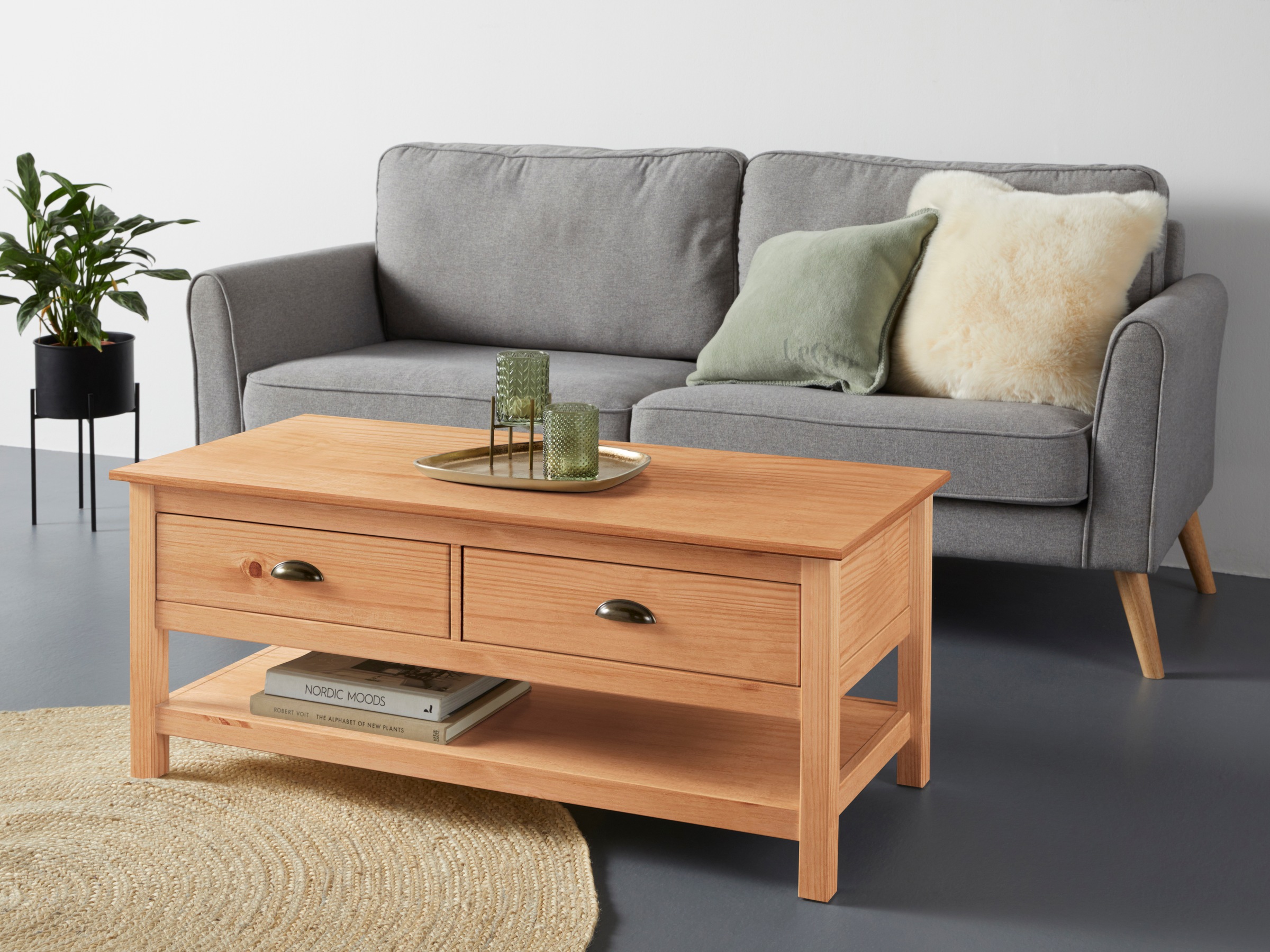 OTTO home Couchtisch "Schröder" mit 2 Schubladen und 1 Einlegeboden, aus massivem Kiefernholz