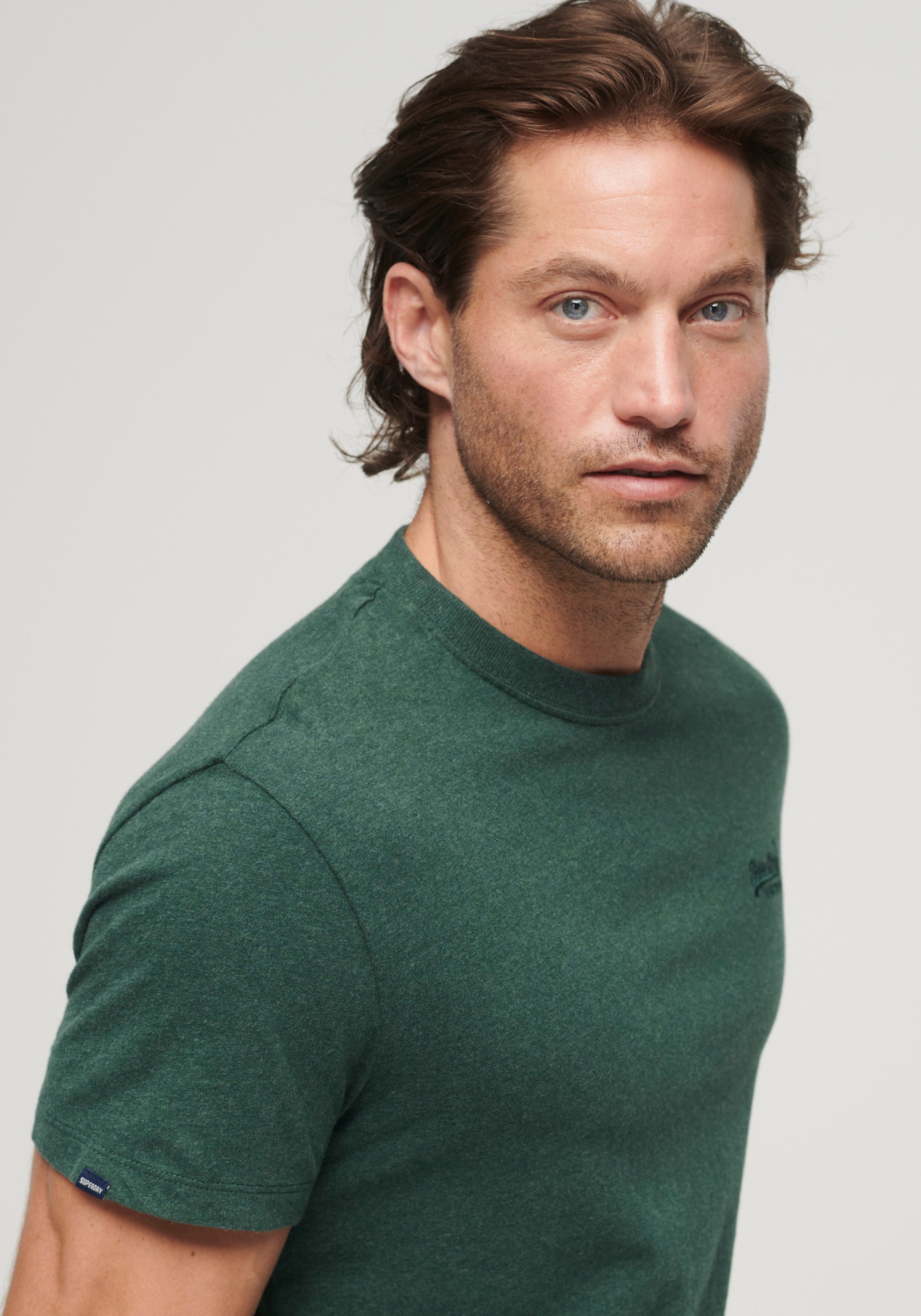 Superdry Rundhalsshirt »ESSENTIAL LOGO EMB TEE«
