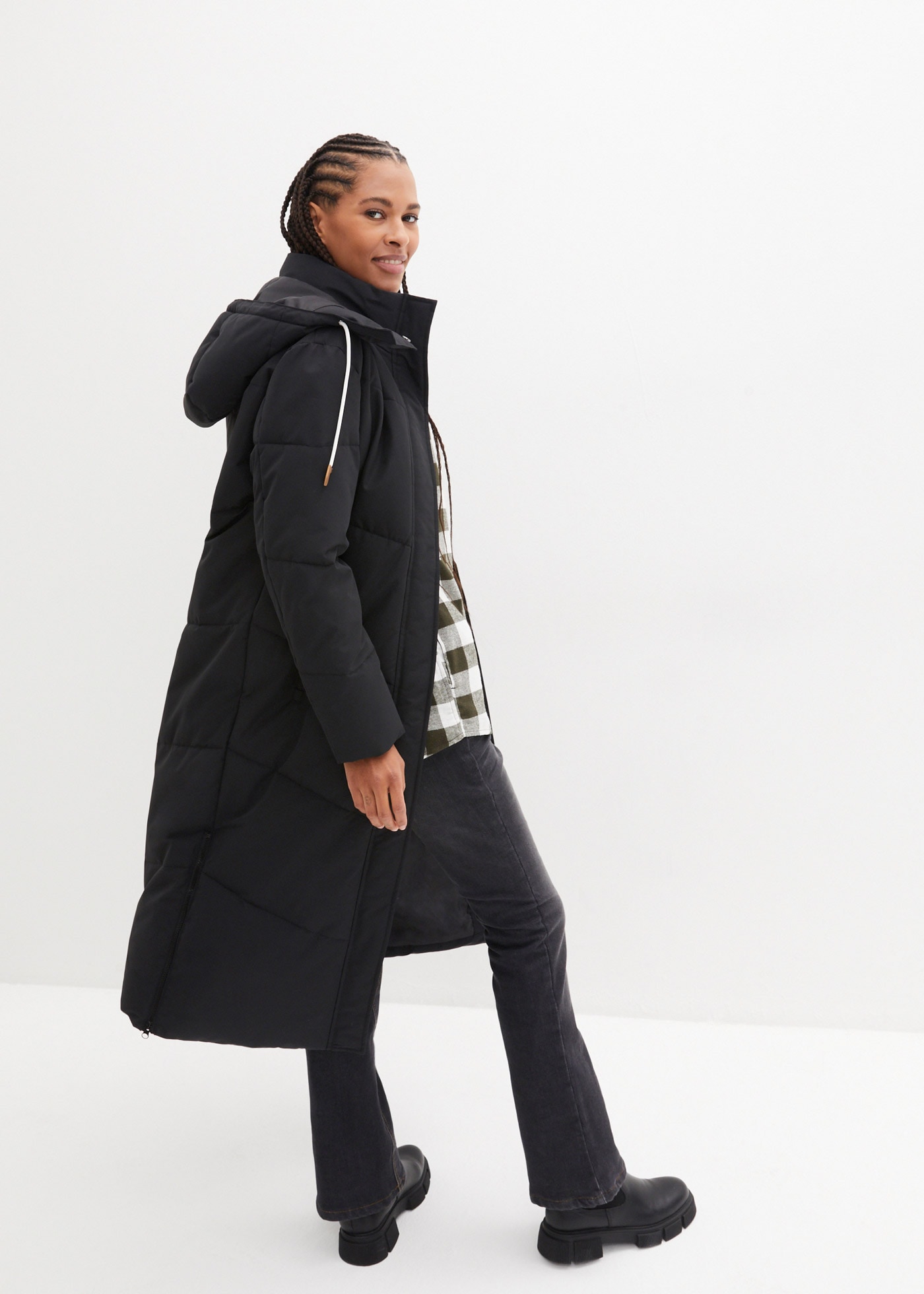 bonprix Steppmantel mit abnehmbarer Kapuze, mit Reissverschlusstaschen, Oversize-Passform