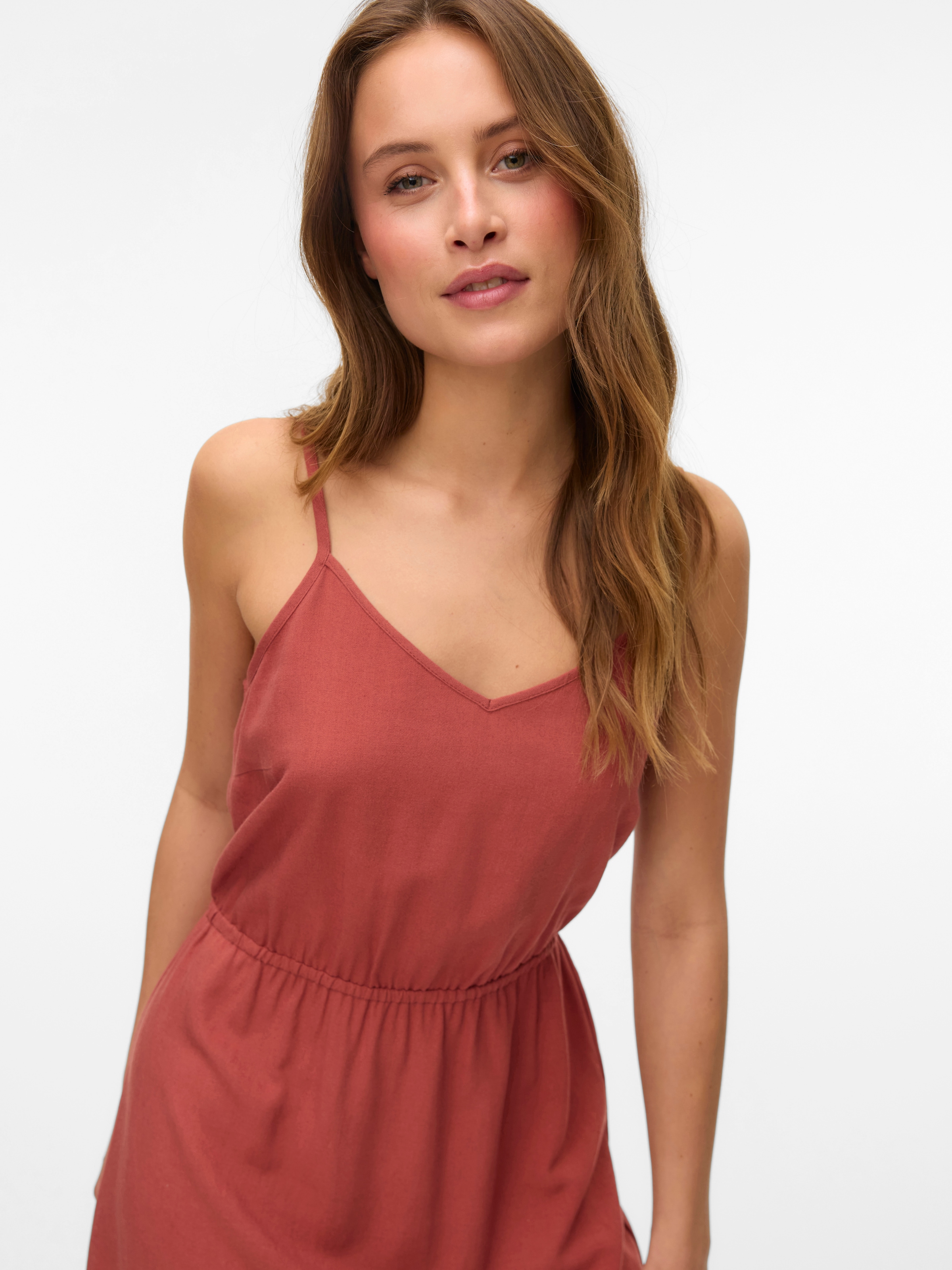 Vero Moda Trägerkleid »VMMYMILO SINGLET SHORT DRESS WVN GA«, mit Leinen