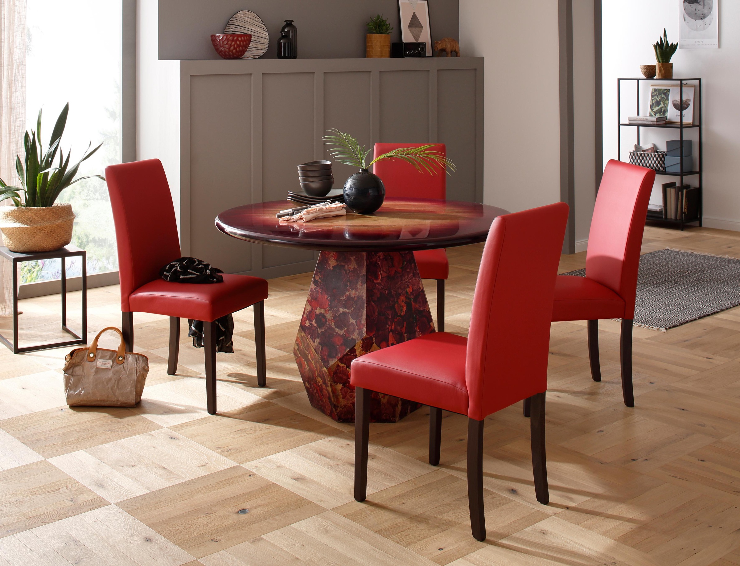 Image of Premium collection by Home affaire Esstisch »Omega«, aus massivem Mangoholz, mit besonderen Farbakzenten auf dem Fussgestell und einem einzigartigen Farbverlauf auf der Tischplatte bei Ackermann Versand Schweiz