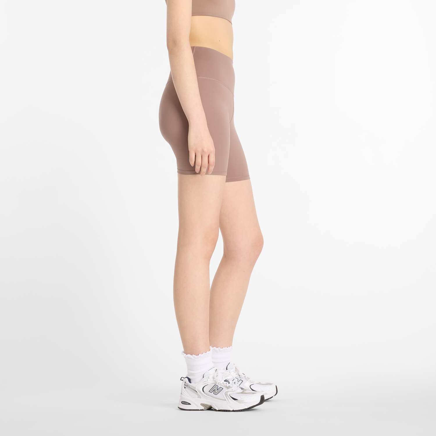 New Balance Short de course »NB HARMONY HIGH RISE SHORT 6«  Adapté pour le fitness et les activités sportives
