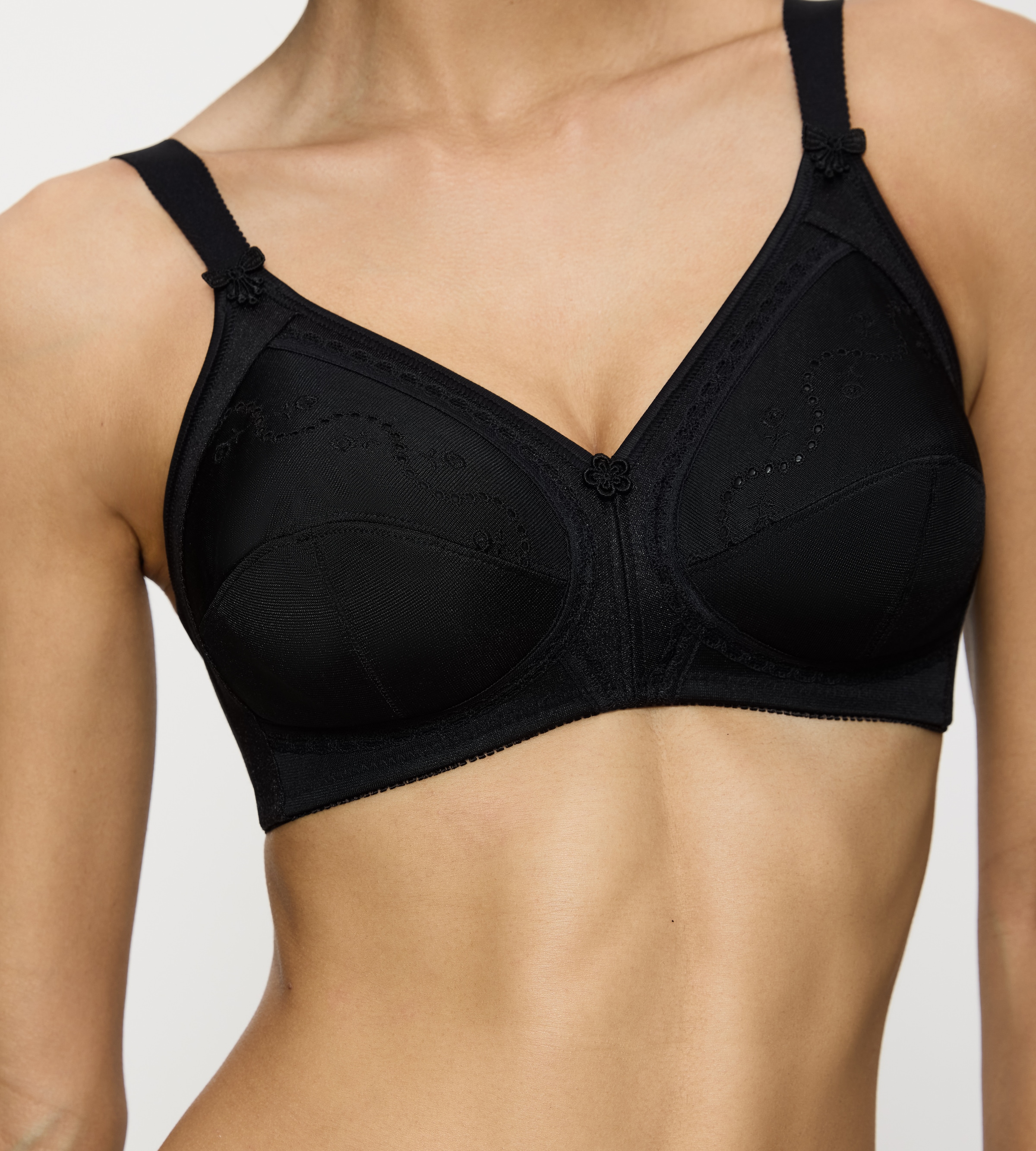 Triumph Soutien-gorge sans armatures »Doreen + Cotton 01 N« avec délicate broderie ajourée