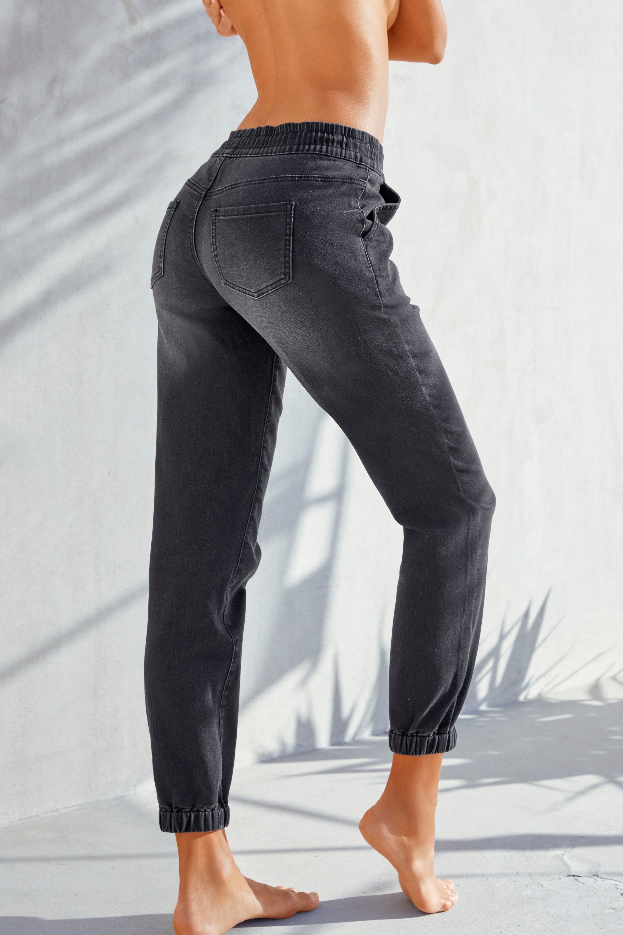 Image of Bench. Jogger Pants, in Jeansoptik bei Ackermann Versand Schweiz