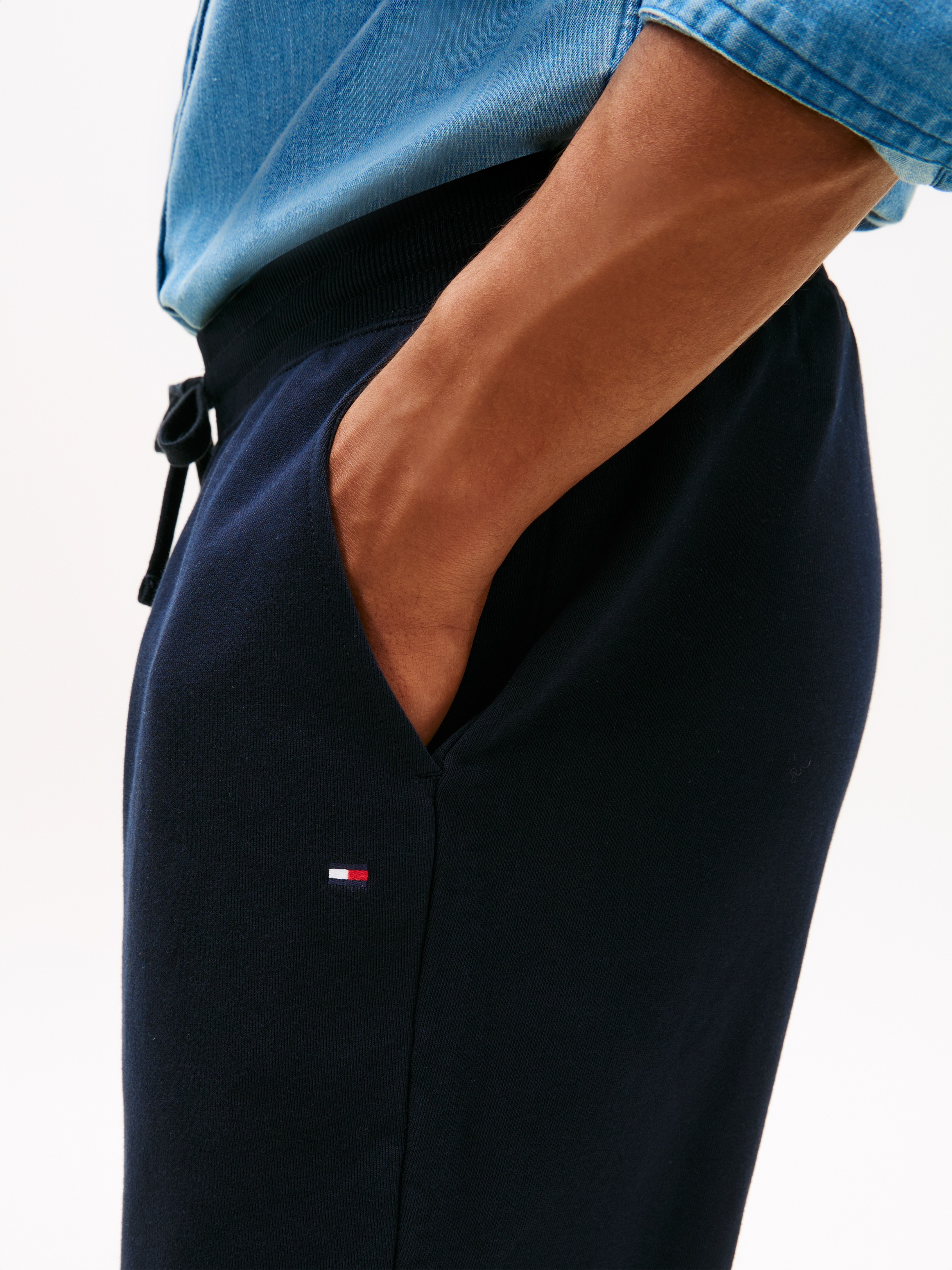 Tommy Hilfiger Pantalon de jogging »ESSENTIAL TERRY«  ceinture élastique, coupe régulière, bord-côte au bas des jambes