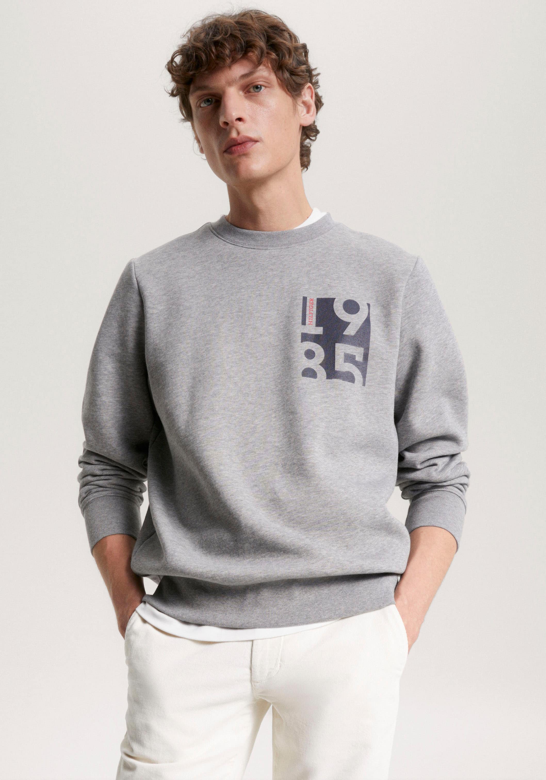 Tommy Hilfiger Sweatshirt »CHEST PRINT CREWNECK« reduziert! | Sweatshirts