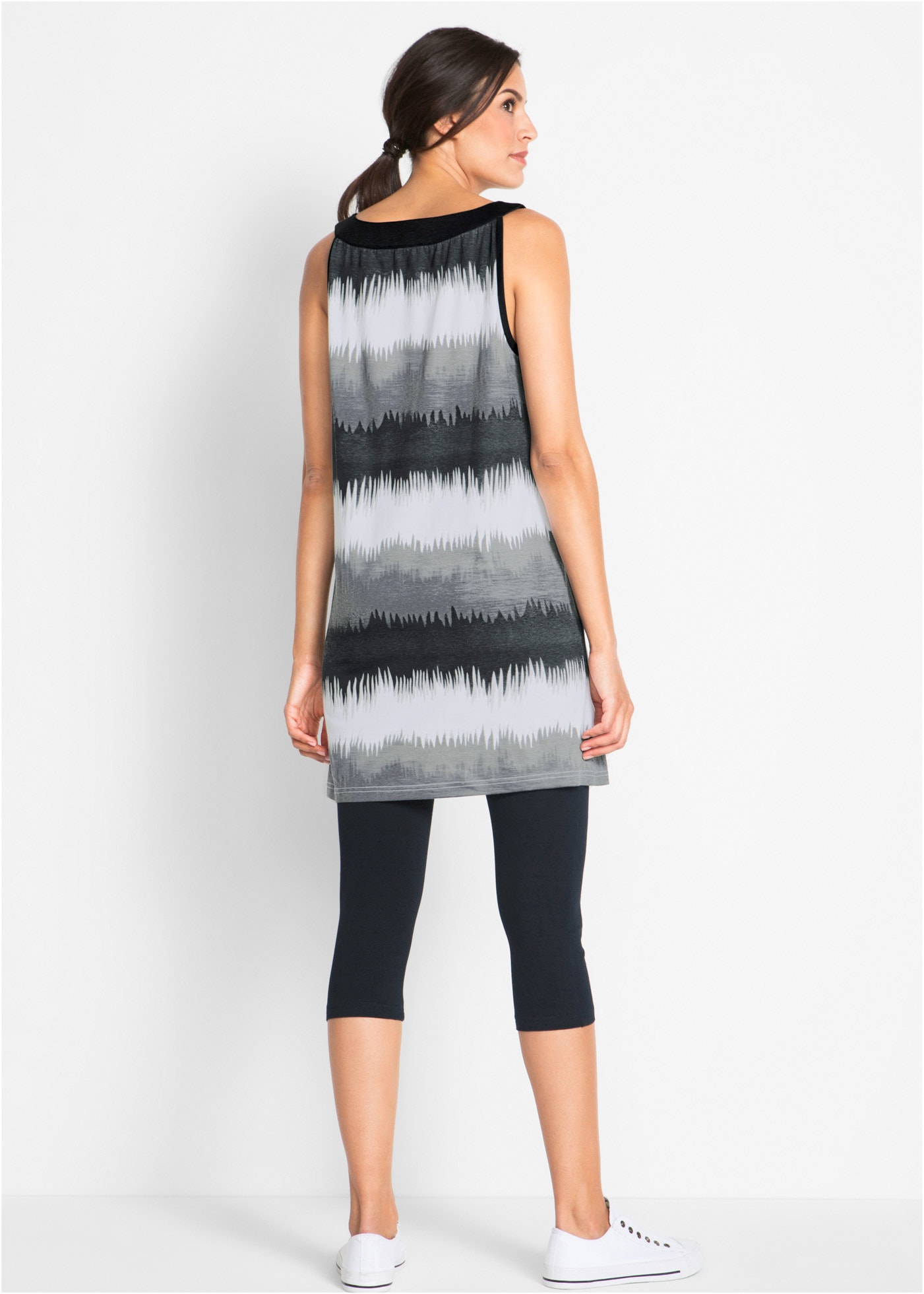 bonprix Robe en jersey Set, 2 tlg. mit Capri-Leggings in 3/4-Länge