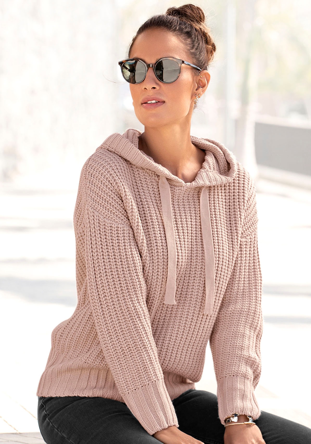 Image of LASCANA Kapuzenpullover, aus weichem Grobstrick bei Ackermann Versand Schweiz