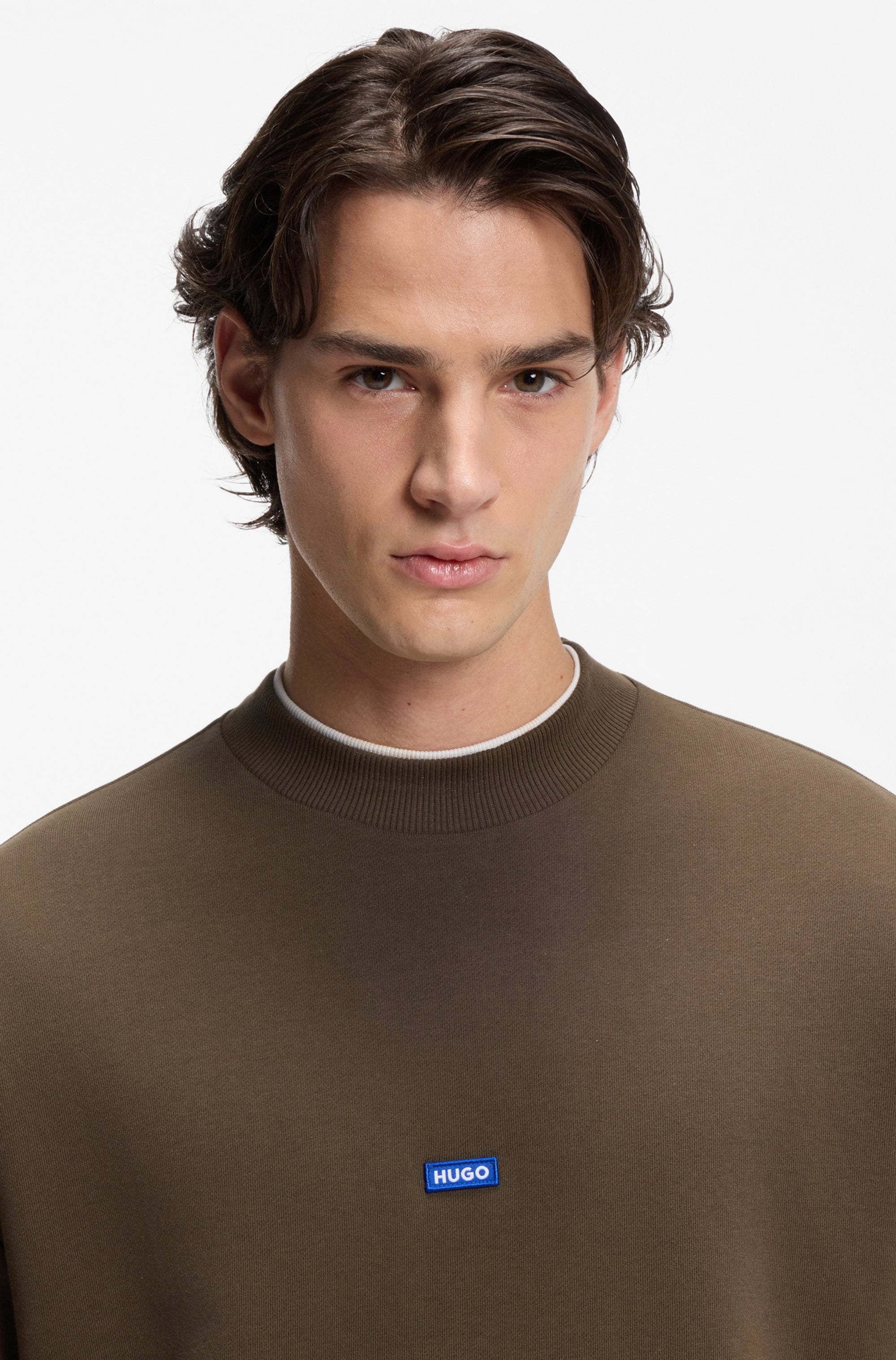 HUGO Sweat-shirt »Nedro«, Encolure ronde, coupe régulière, patch logo
