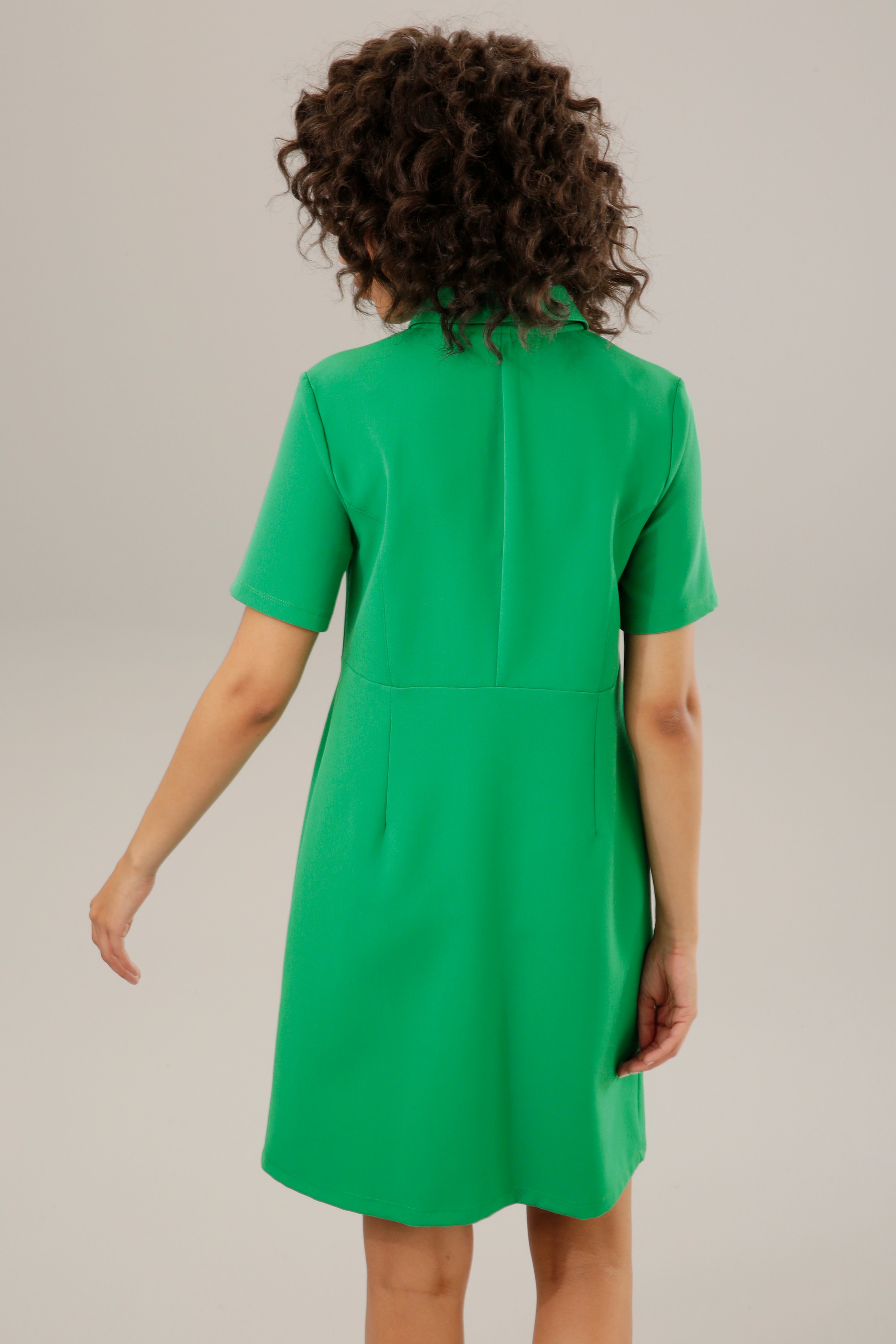 ♕ Aniston CASUAL Blusenkleid, versandkostenfrei Reissverschluss auf dekorativem bis zur Taille mit