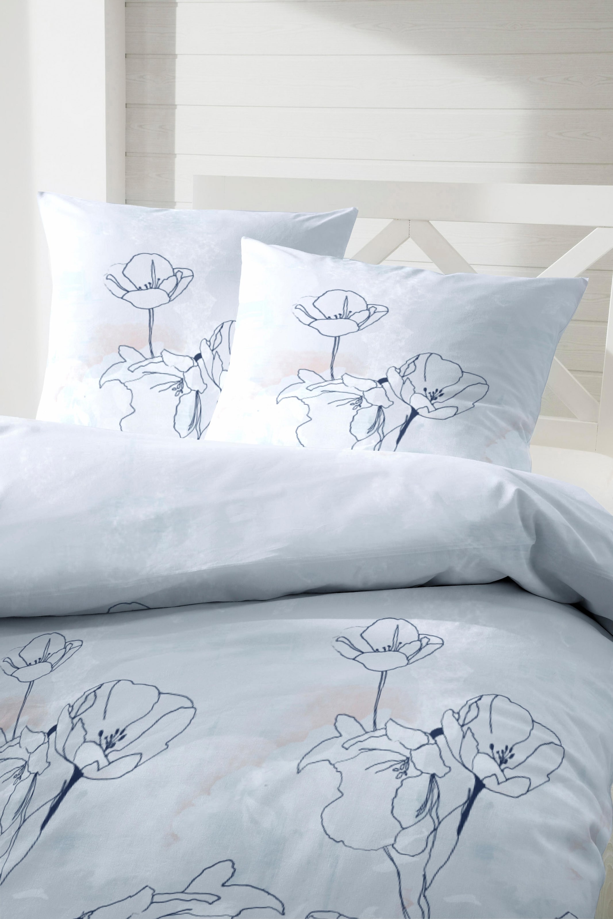 Primera Bettwäsche »Dafne«, mit filigranen Blumen