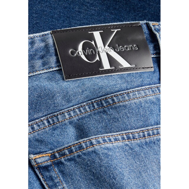 Calvin Klein Jeans Tapered-fit-Jeans »REGULAR TAPER«, mit Calvin Klein Leder -Badge versandkostenfrei auf