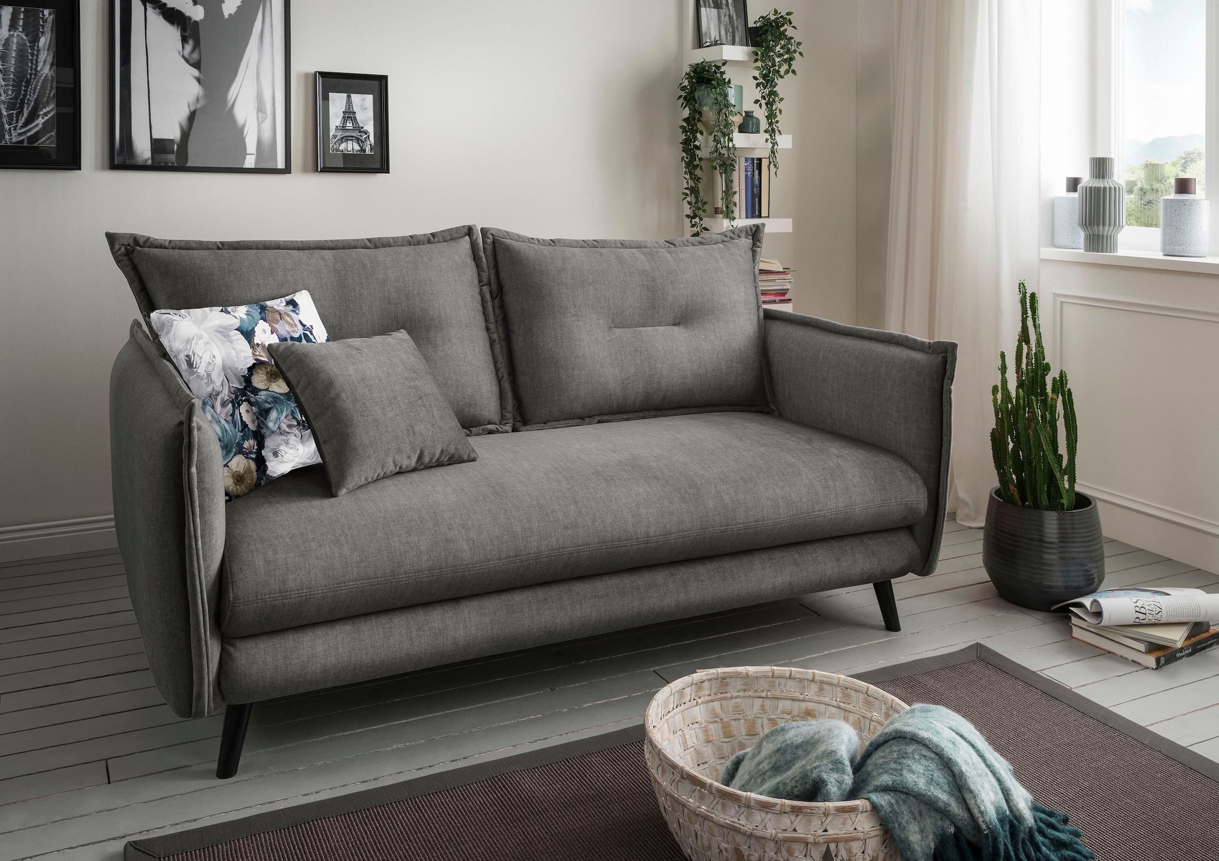Image of Home affaire 3-Sitzer "Levke, Holzfuss anthrazit, modernes Design: Kissen Optik, bequem" Velours, inkl. Rücken- und Zierkissen