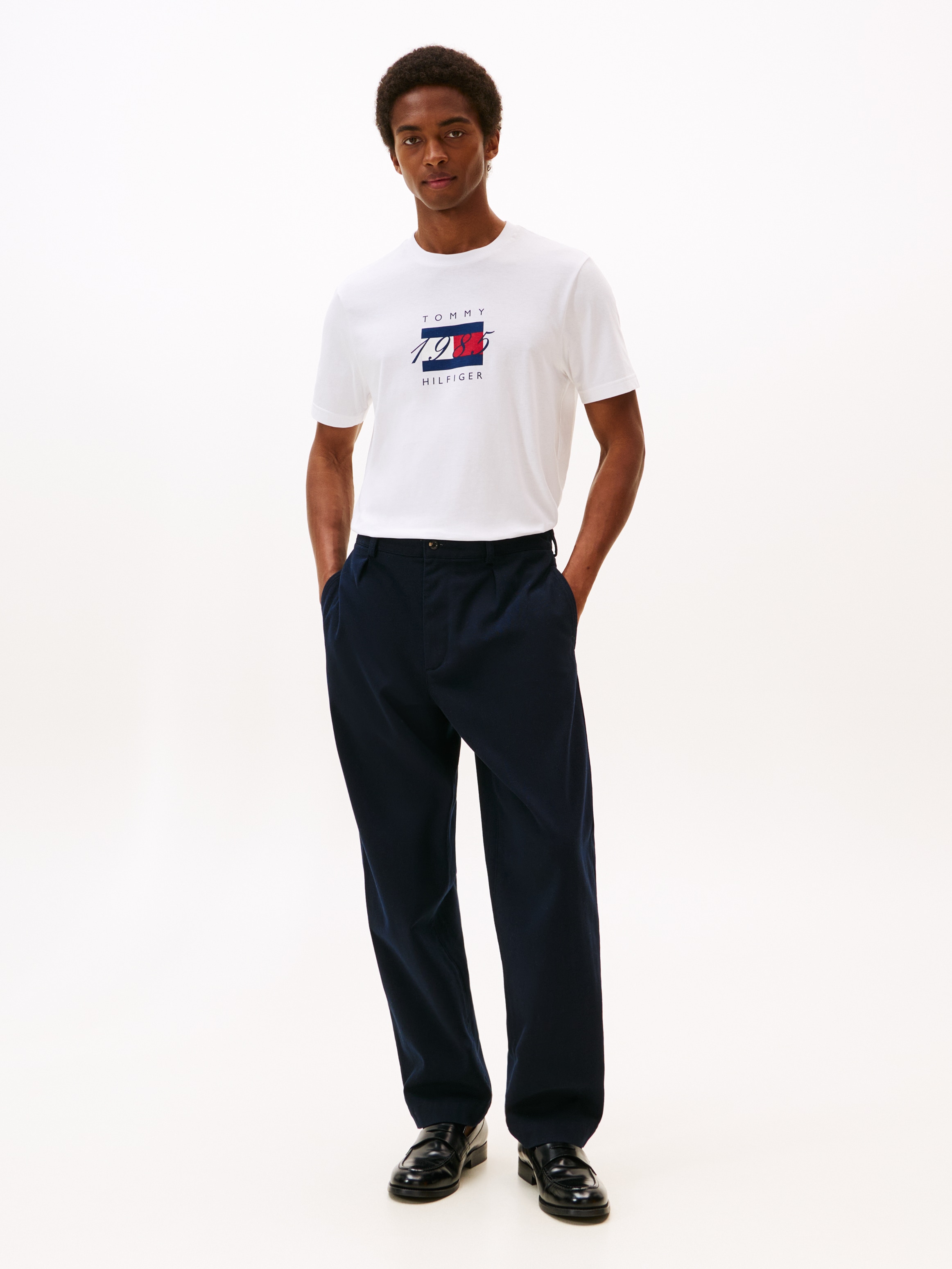 Tommy Hilfiger T-shirt »LINEAR FLAG GRAPHIC« Rundhals, regular fit, Jersey