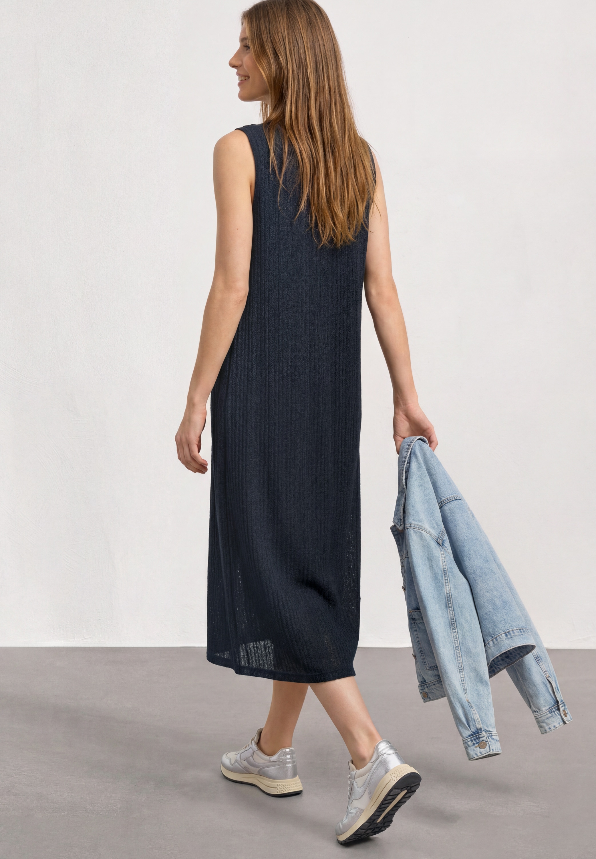 STREET ONE Robe midi Sans poches robe d'été avec dentelle et col rond