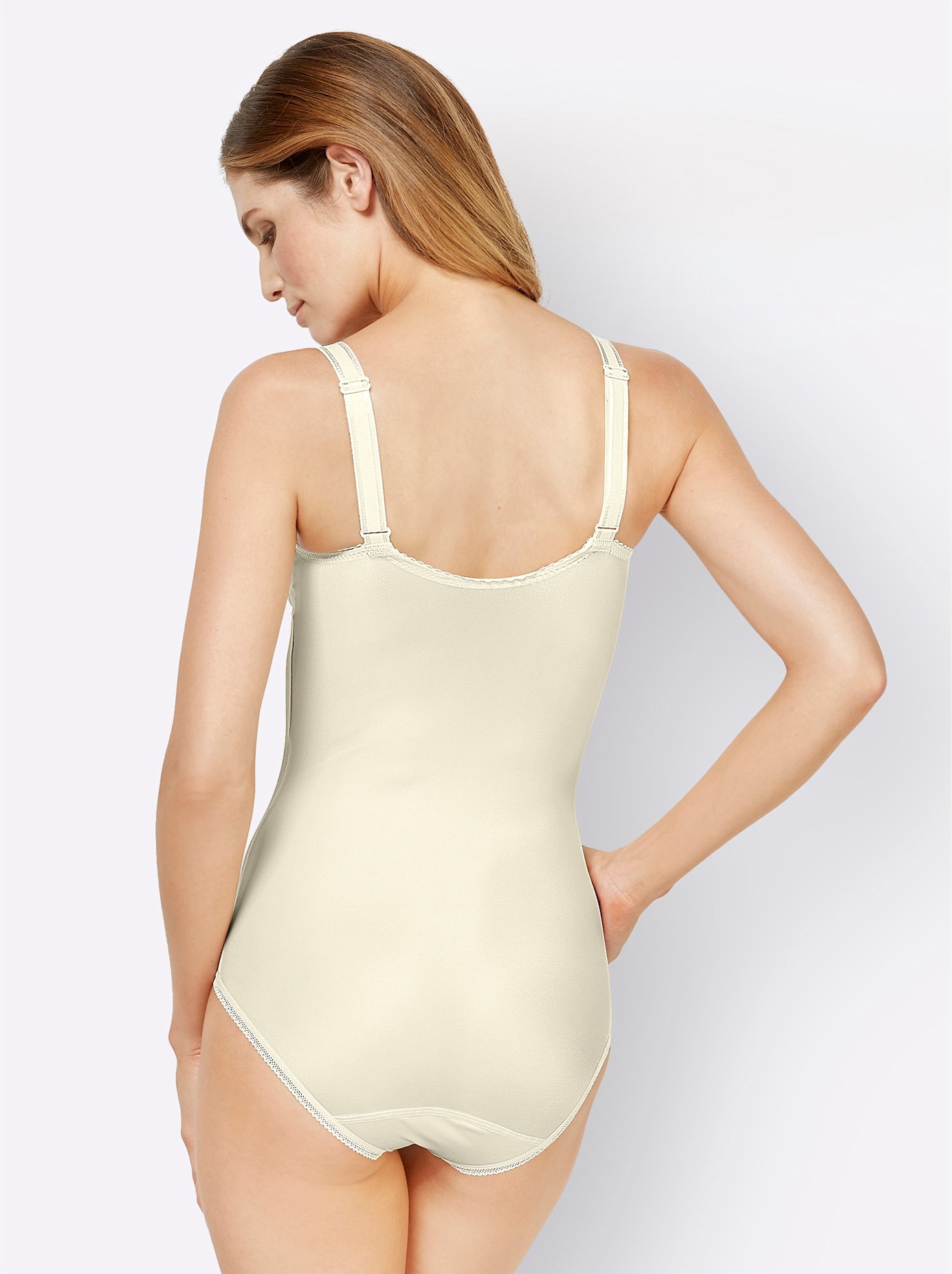 MISS MARY Body