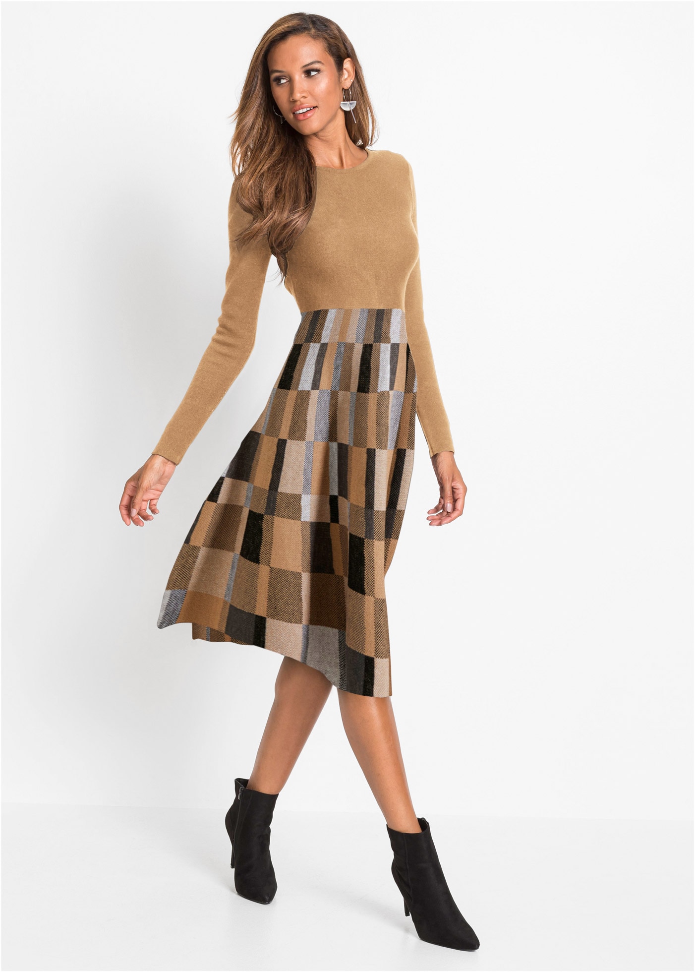 bonprix Robe en tricot »Ausgestelltes Jacquard-Strickkleid« aus Polyacryl, ausgestellte Passform, ausgestelltes Jacquard-Design