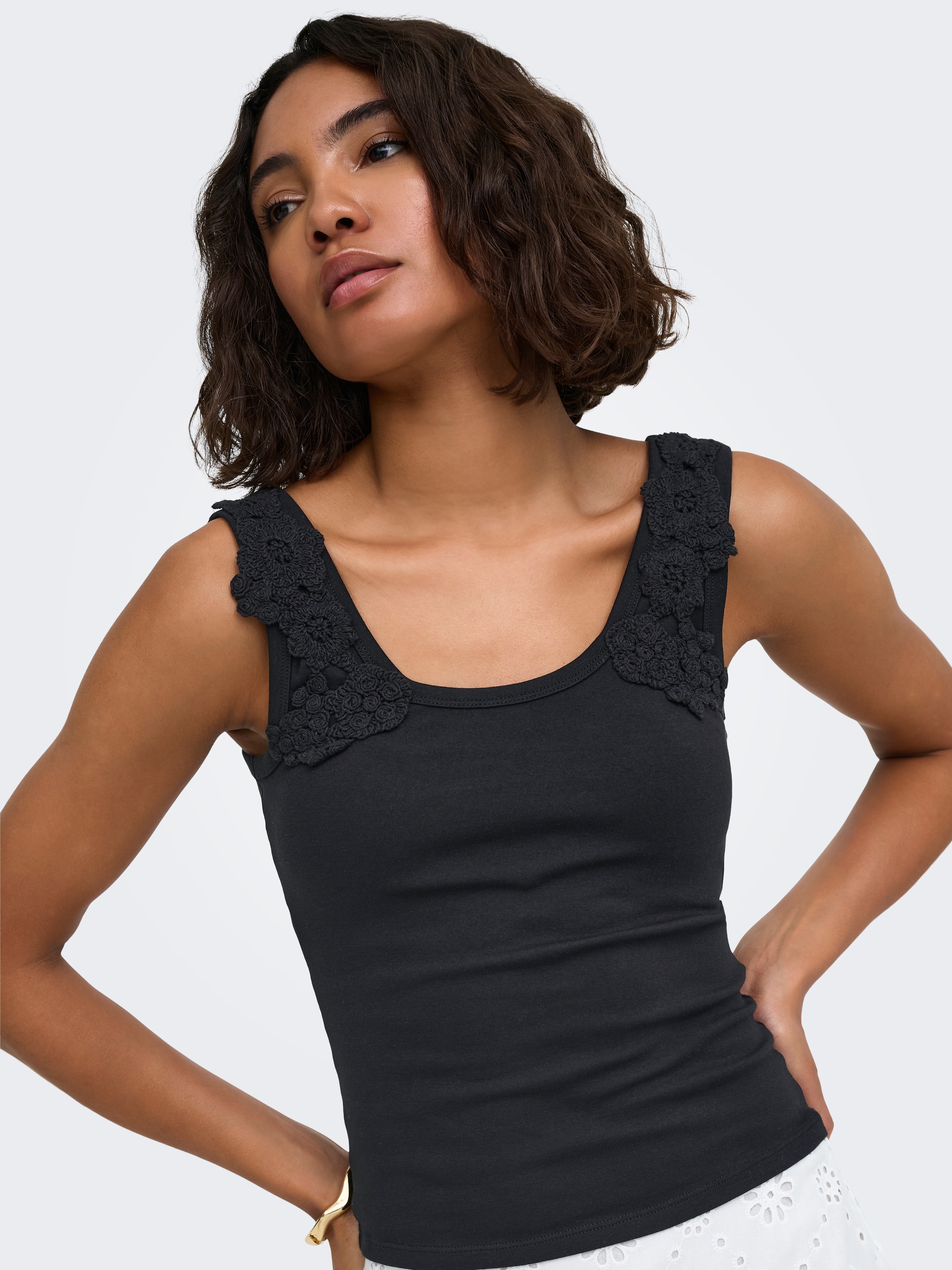 ONLY Tanktop »ONLZANNY S/L CROCHET TANK TOP CS JRS« Baumwollmischung